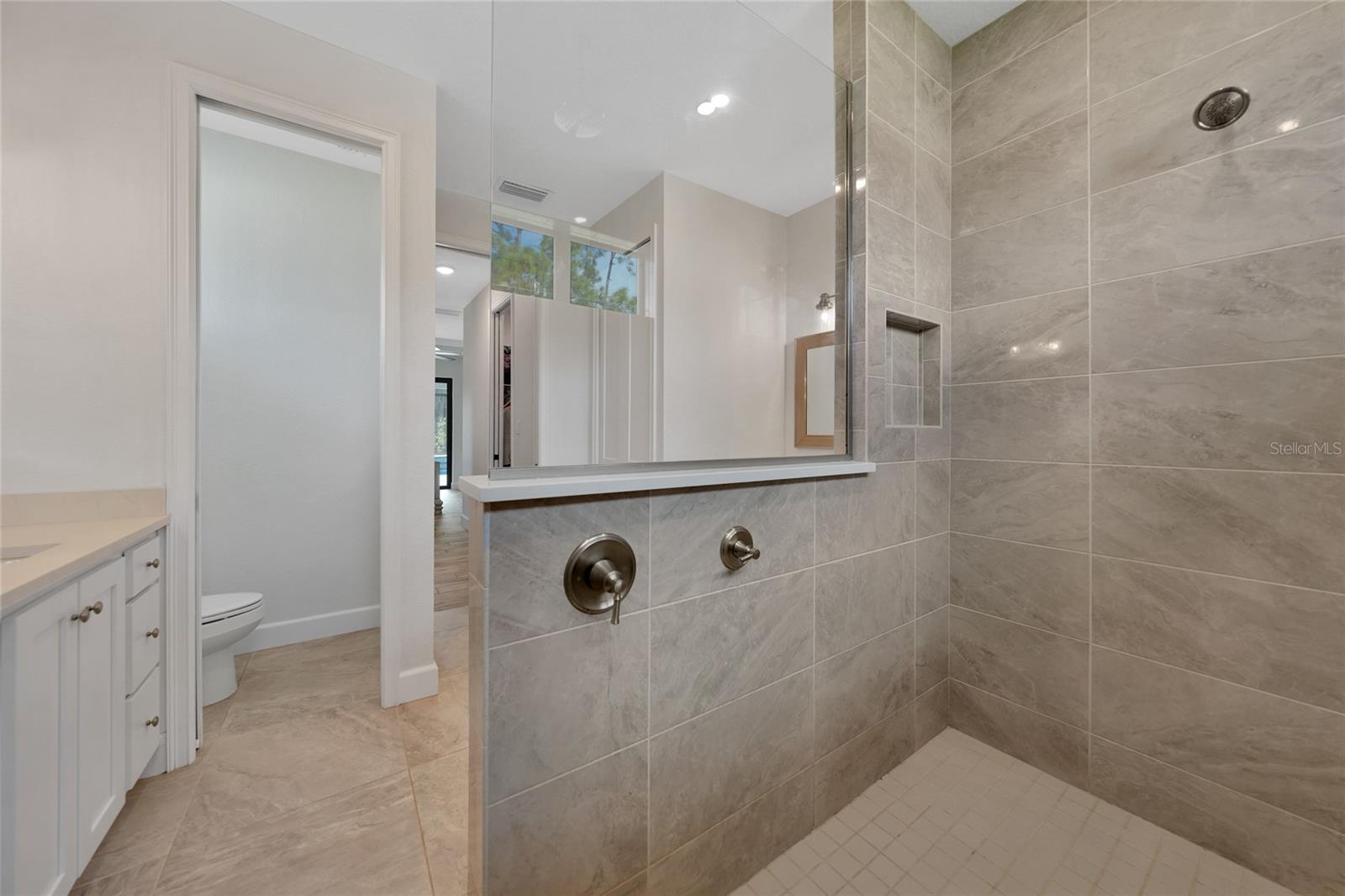 Image 33 of 68 For 5711 Nymph Avenue