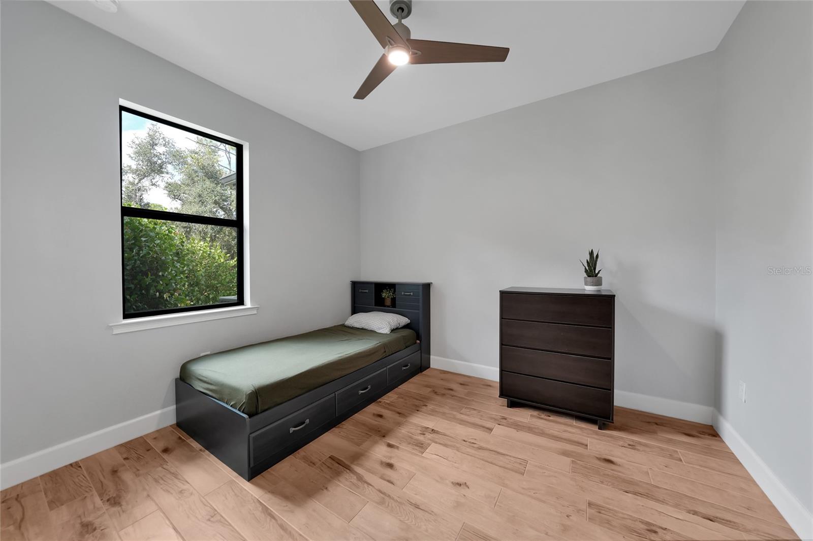 Image 34 of 68 For 5711 Nymph Avenue