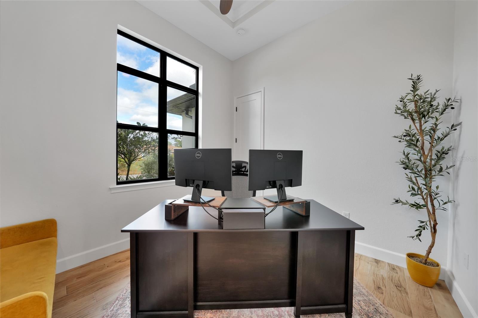 Image 42 of 68 For 5711 Nymph Avenue