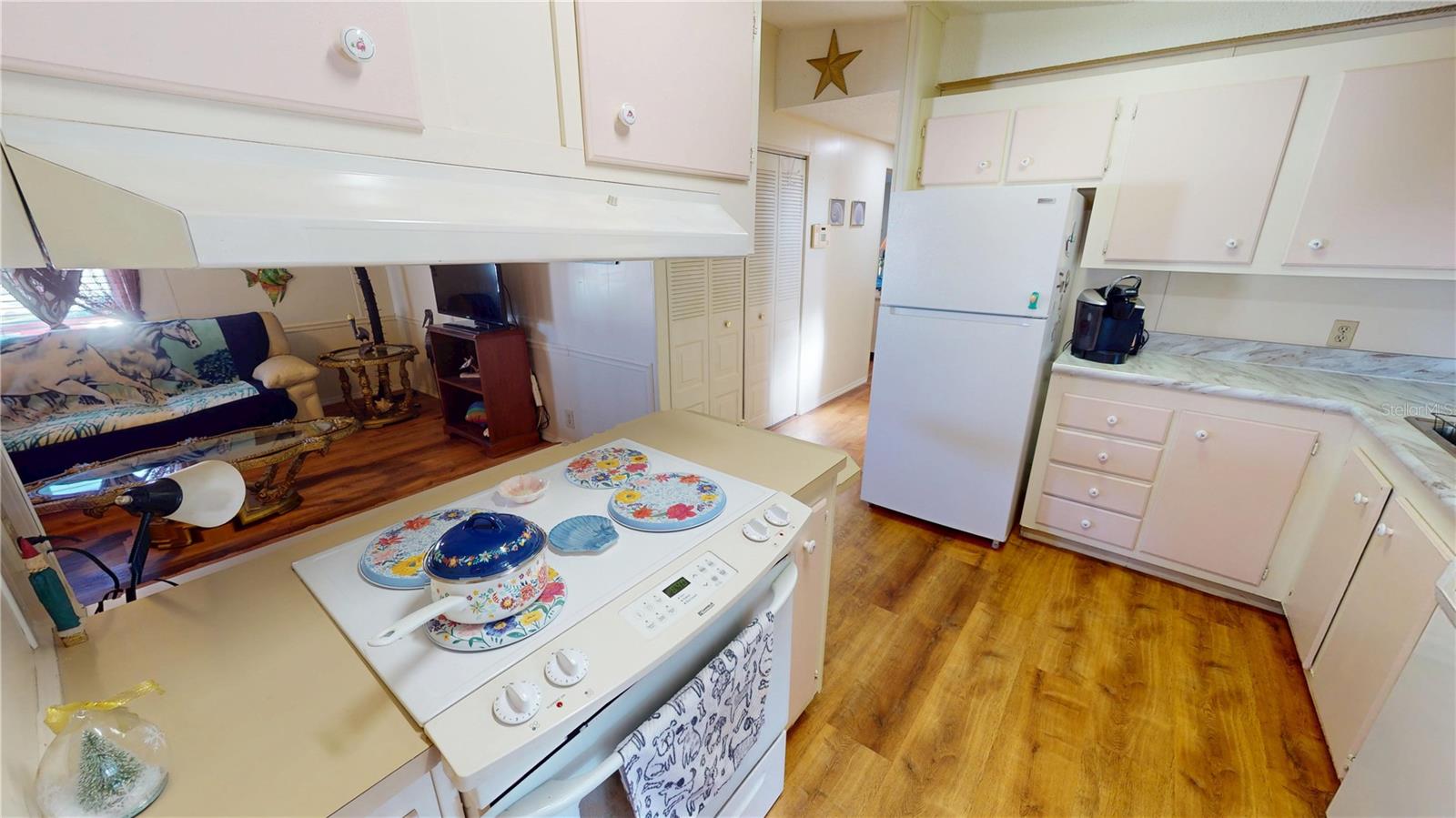 Image 10 of 32 For 4361 Riverside Drive