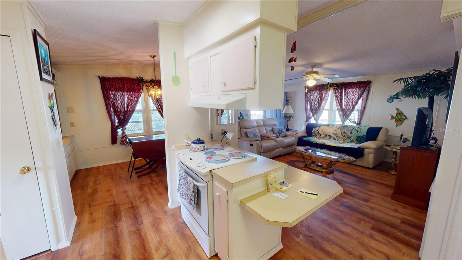 Image 12 of 32 For 4361 Riverside Drive