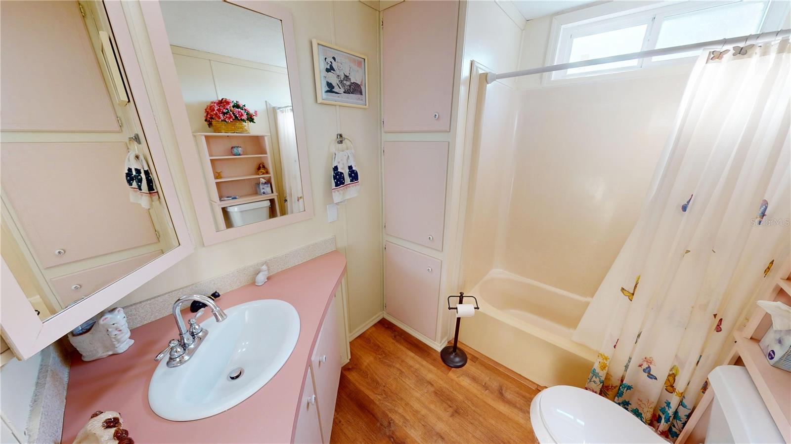 Image 14 of 32 For 4361 Riverside Drive