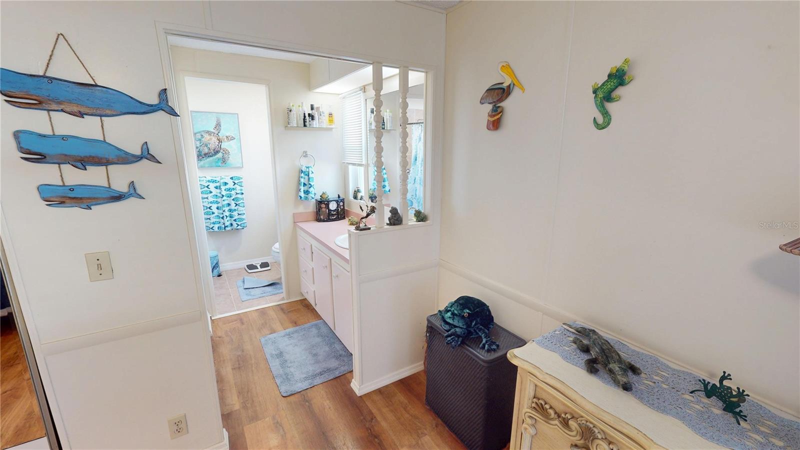 Image 20 of 32 For 4361 Riverside Drive