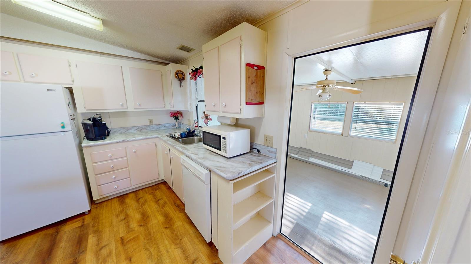 Image 23 of 32 For 4361 Riverside Drive