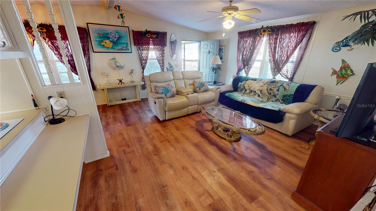 Image 7 of 32 For 4361 Riverside Drive