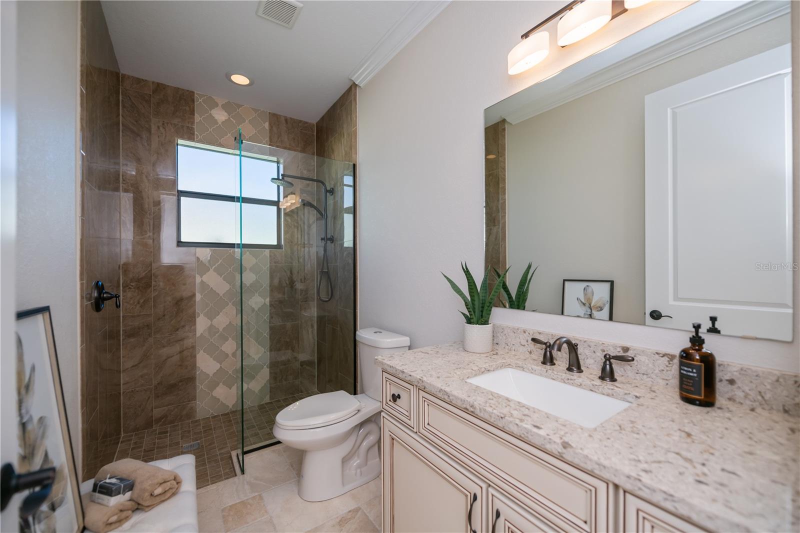 Image 57 of 100 For 259 Madrid Boulevard