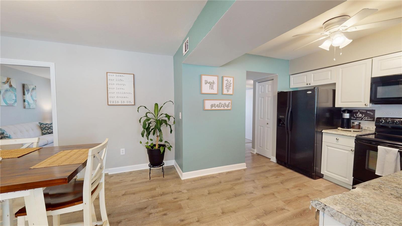 Image 10 of 35 For 20407 Albury Drive