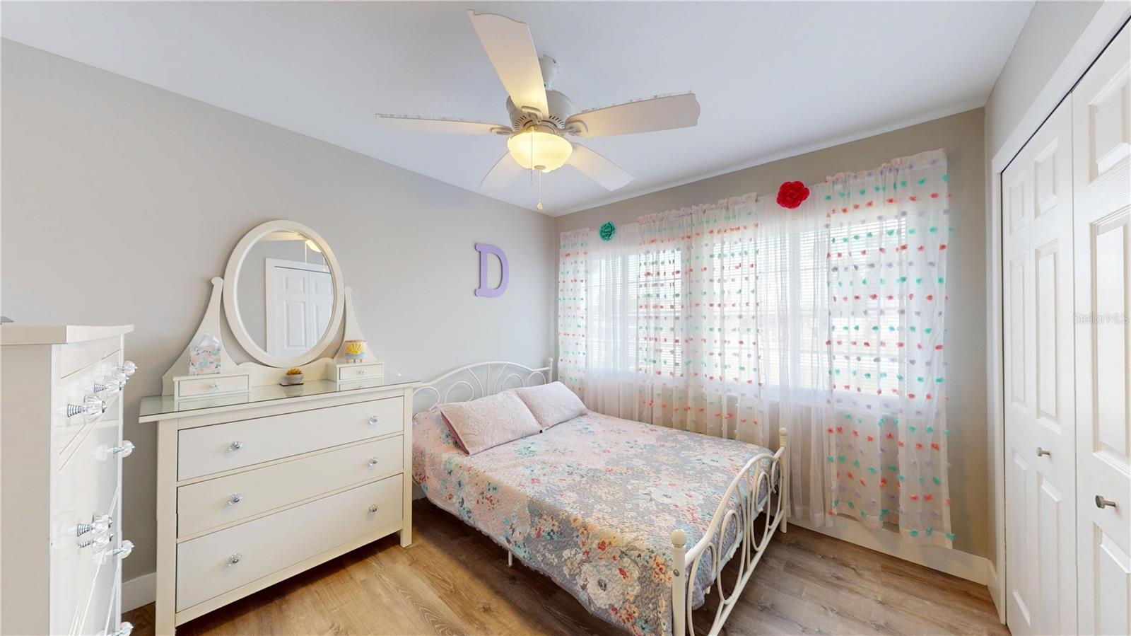 Image 16 of 35 For 20407 Albury Drive