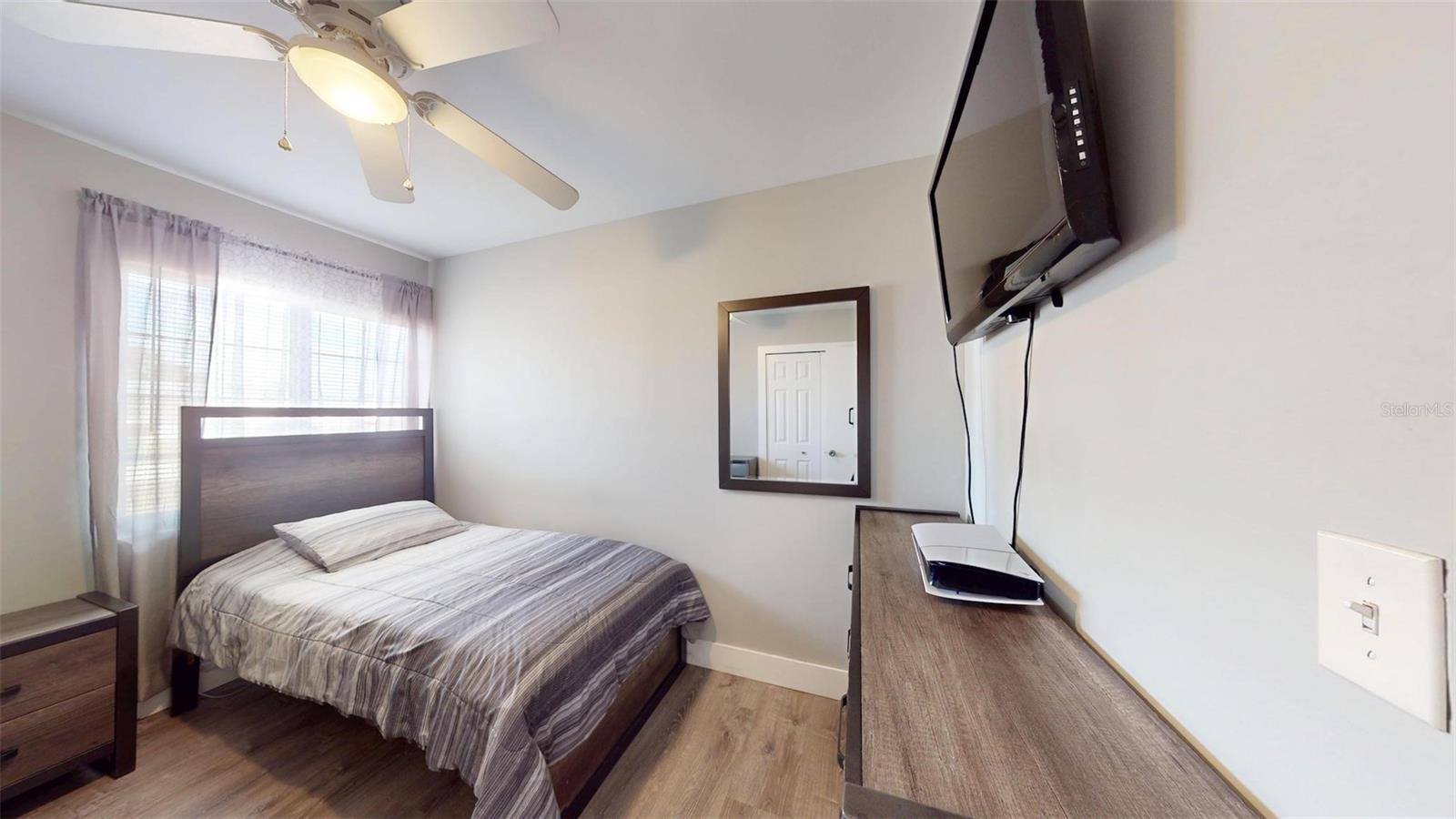 Image 21 of 35 For 20407 Albury Drive