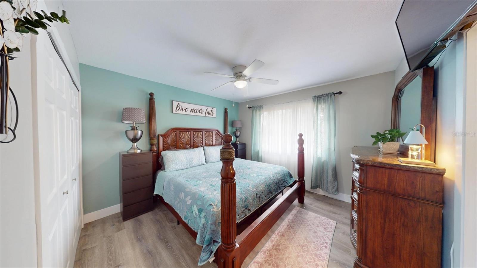 Image 29 of 35 For 20407 Albury Drive