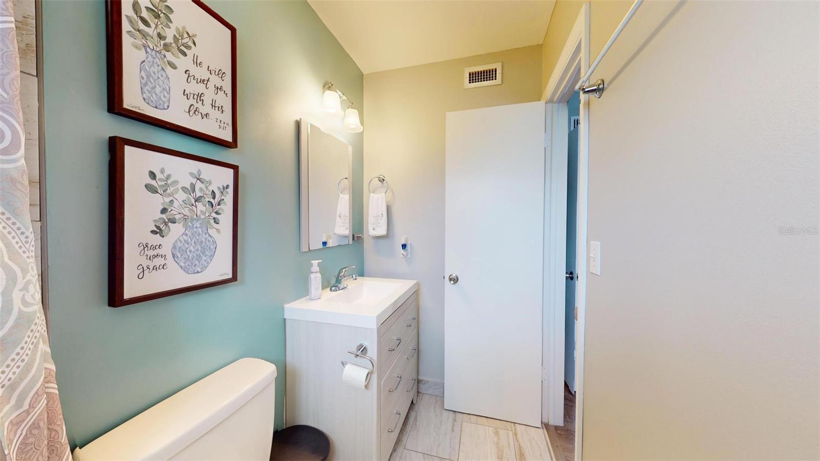 Image 30 of 35 For 20407 Albury Drive