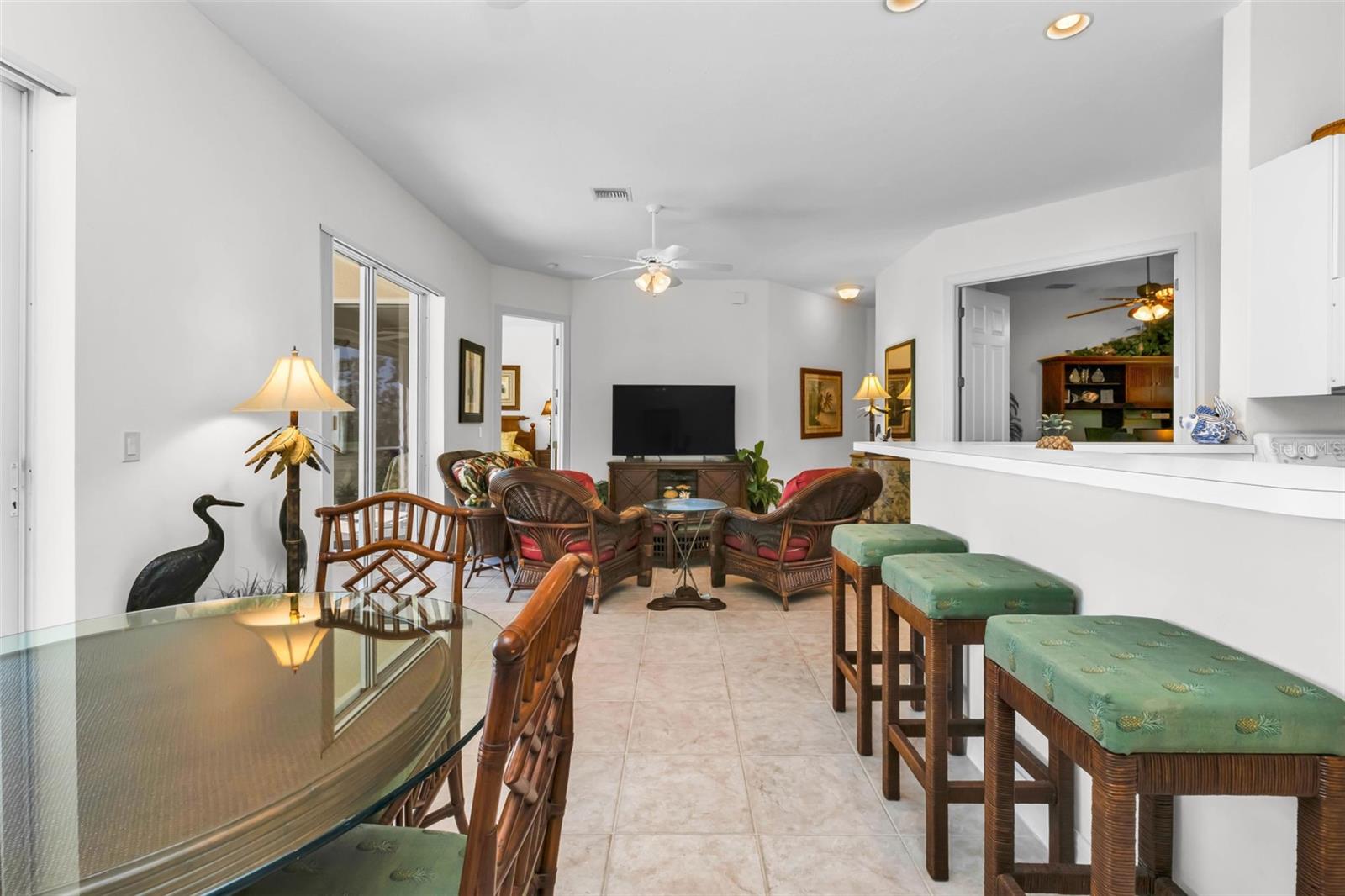 Image 13 of 62 For 1605 Atares Drive 112