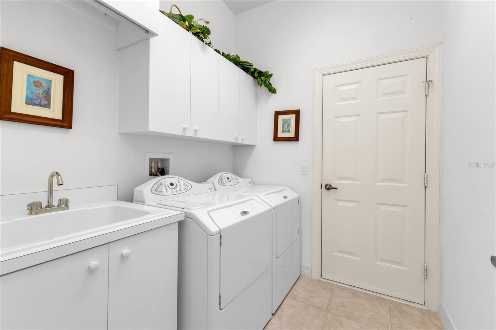 Image 35 of 62 For 1605 Atares Drive 112