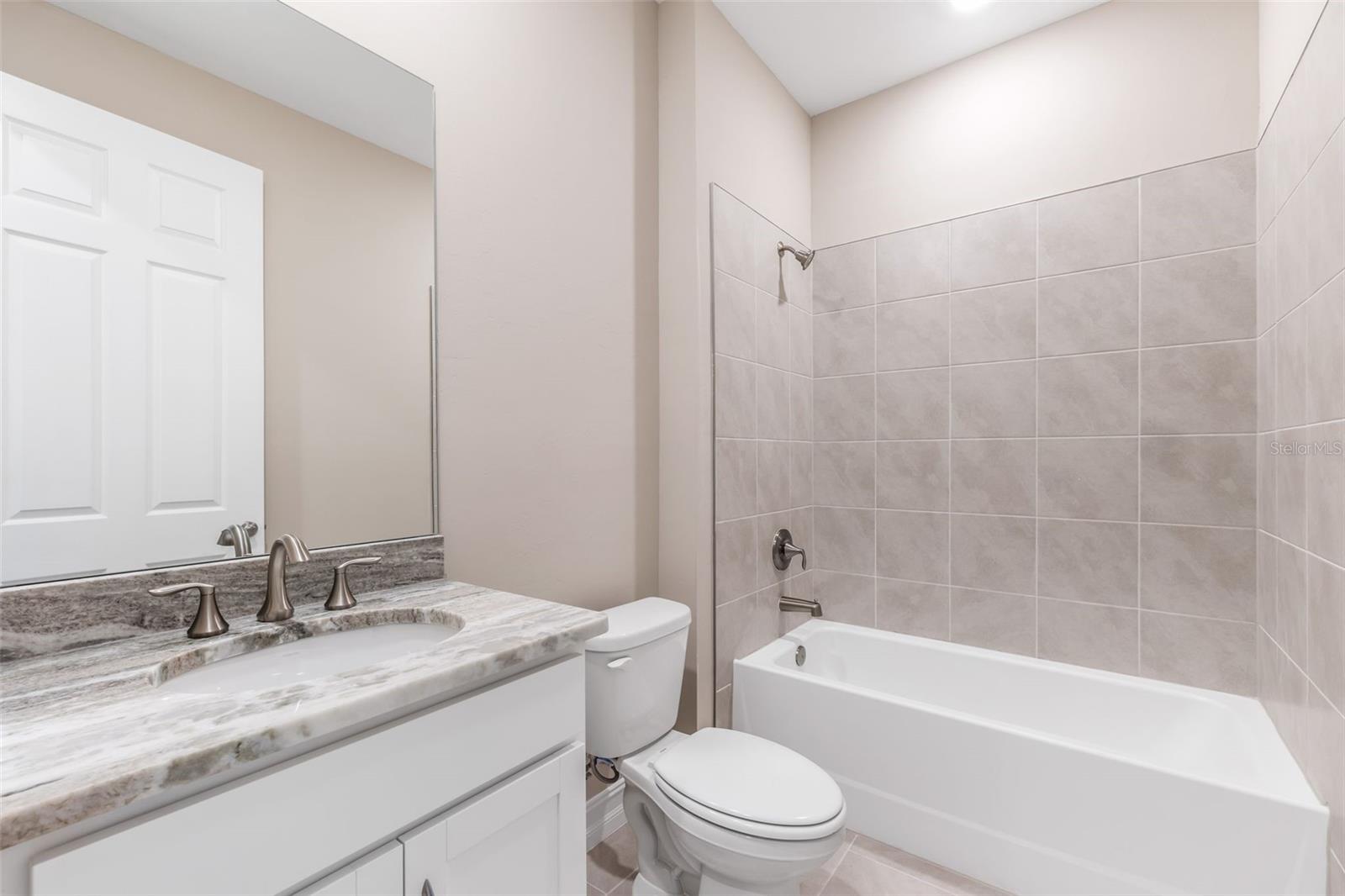 Image 6 of 21 For 2064 New Castle Lane