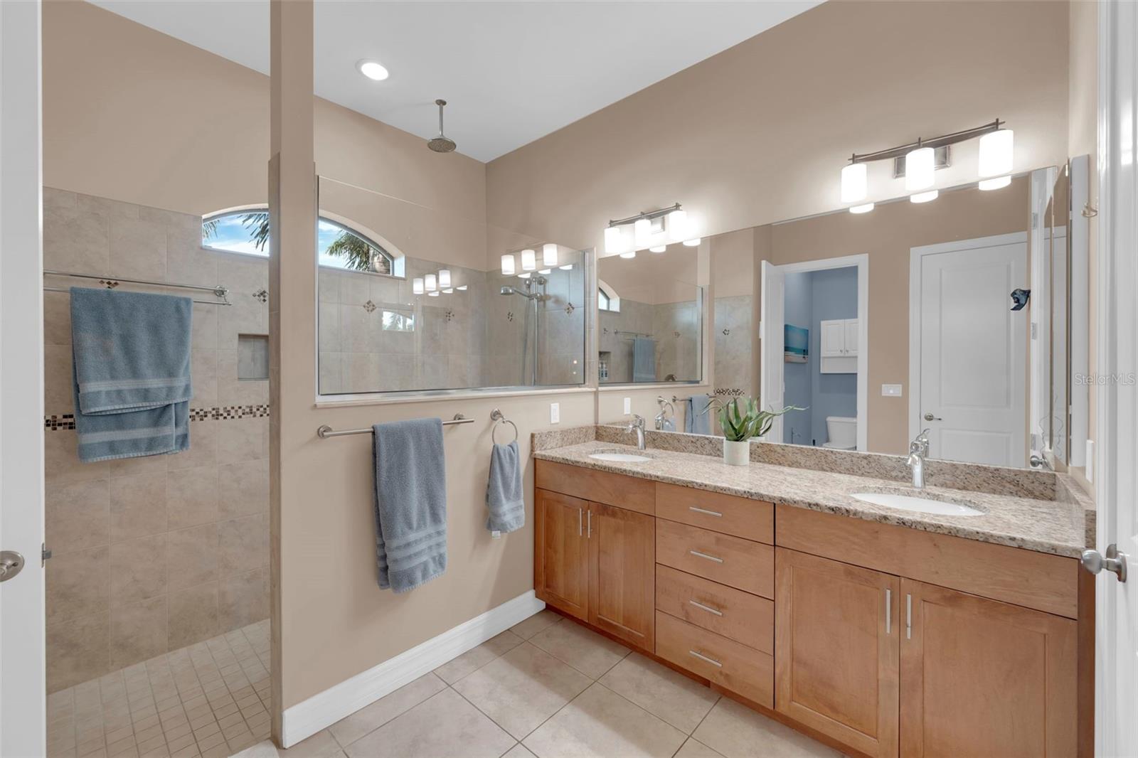 Image 17 of 43 For 2604 26th Terrace