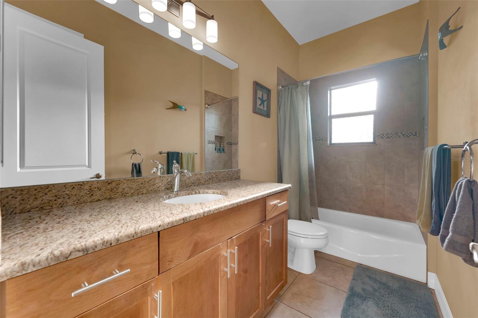 Image 27 of 43 For 2604 26th Terrace