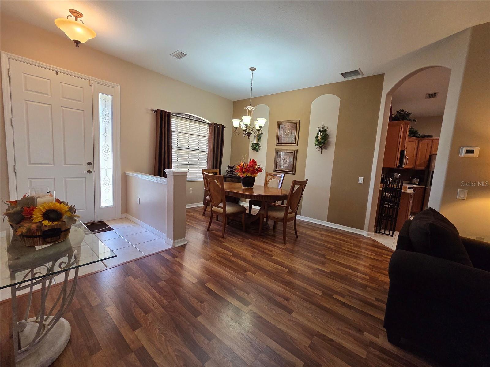 Image 4 of 24 For 24412 Lakeview Place