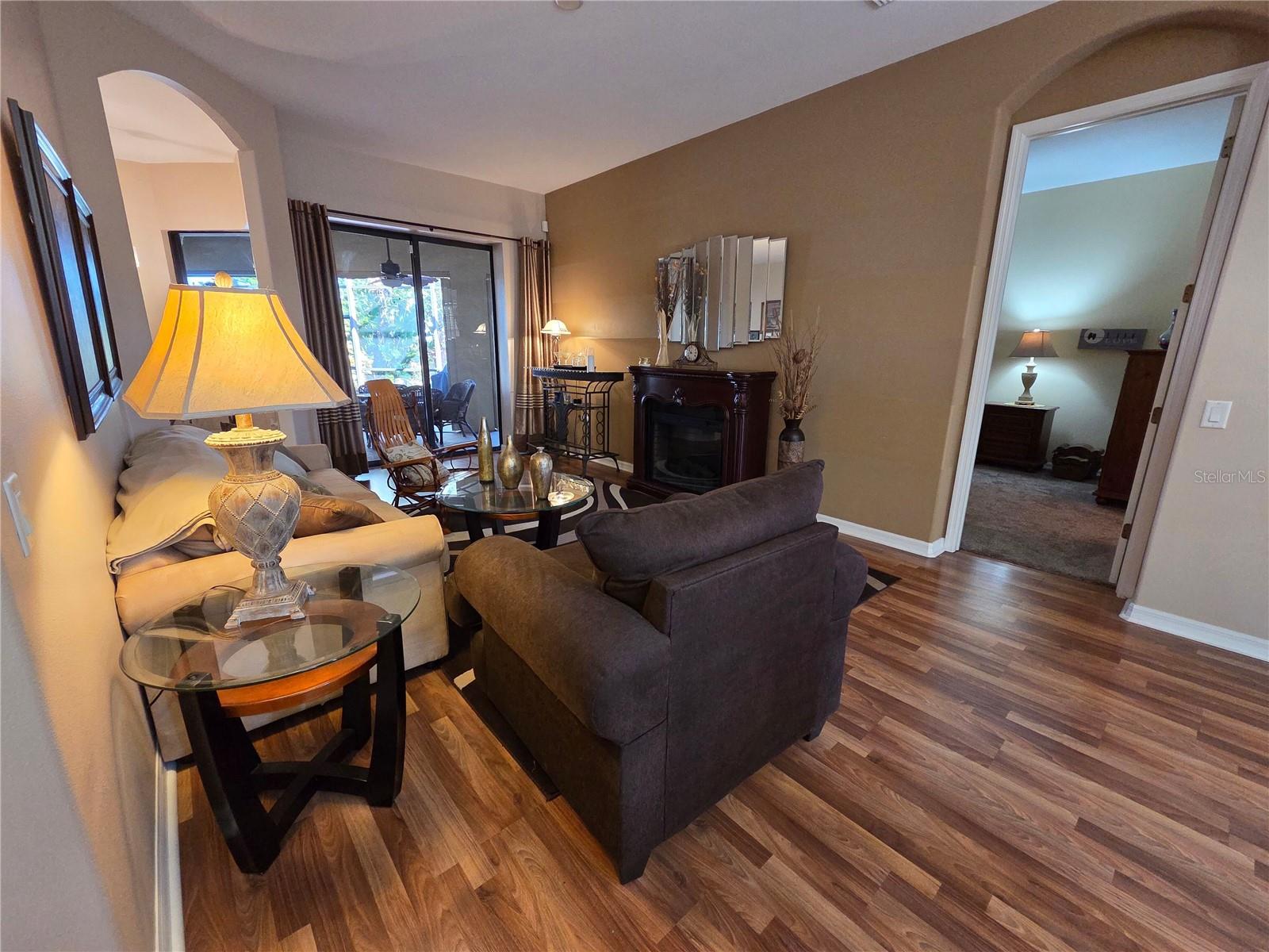 Image 5 of 24 For 24412 Lakeview Place