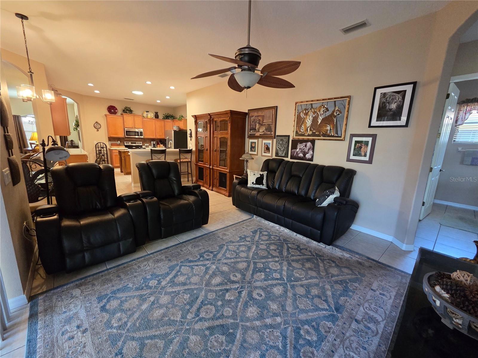 Image 8 of 24 For 24412 Lakeview Place