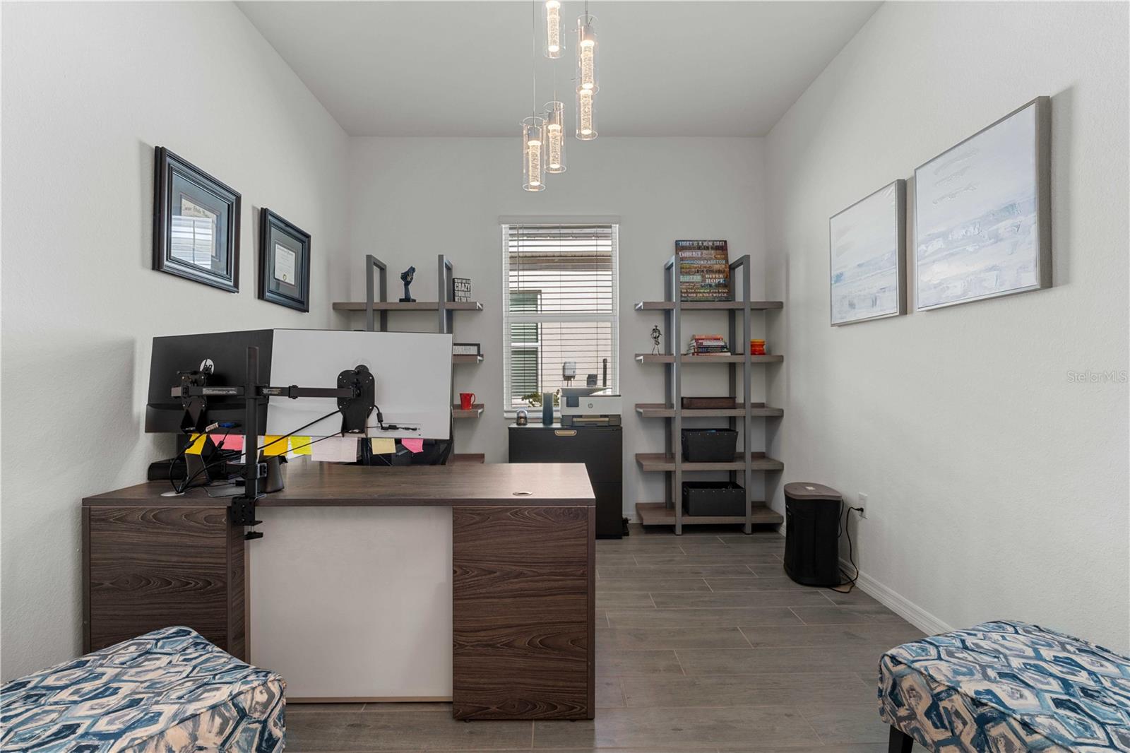 Image 10 of 100 For 25024 Longmeadow Drive