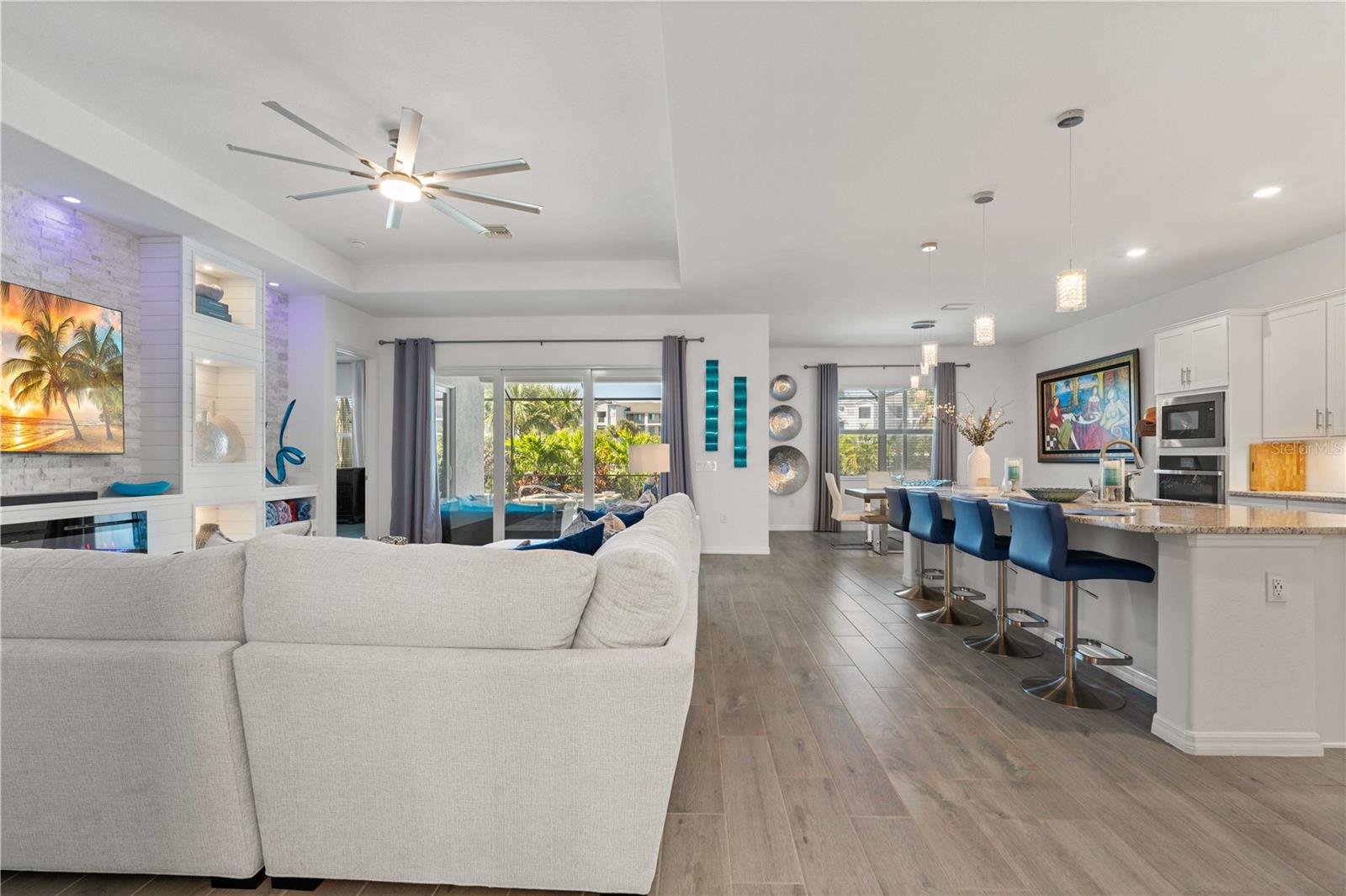 Image 23 of 100 For 25024 Longmeadow Drive