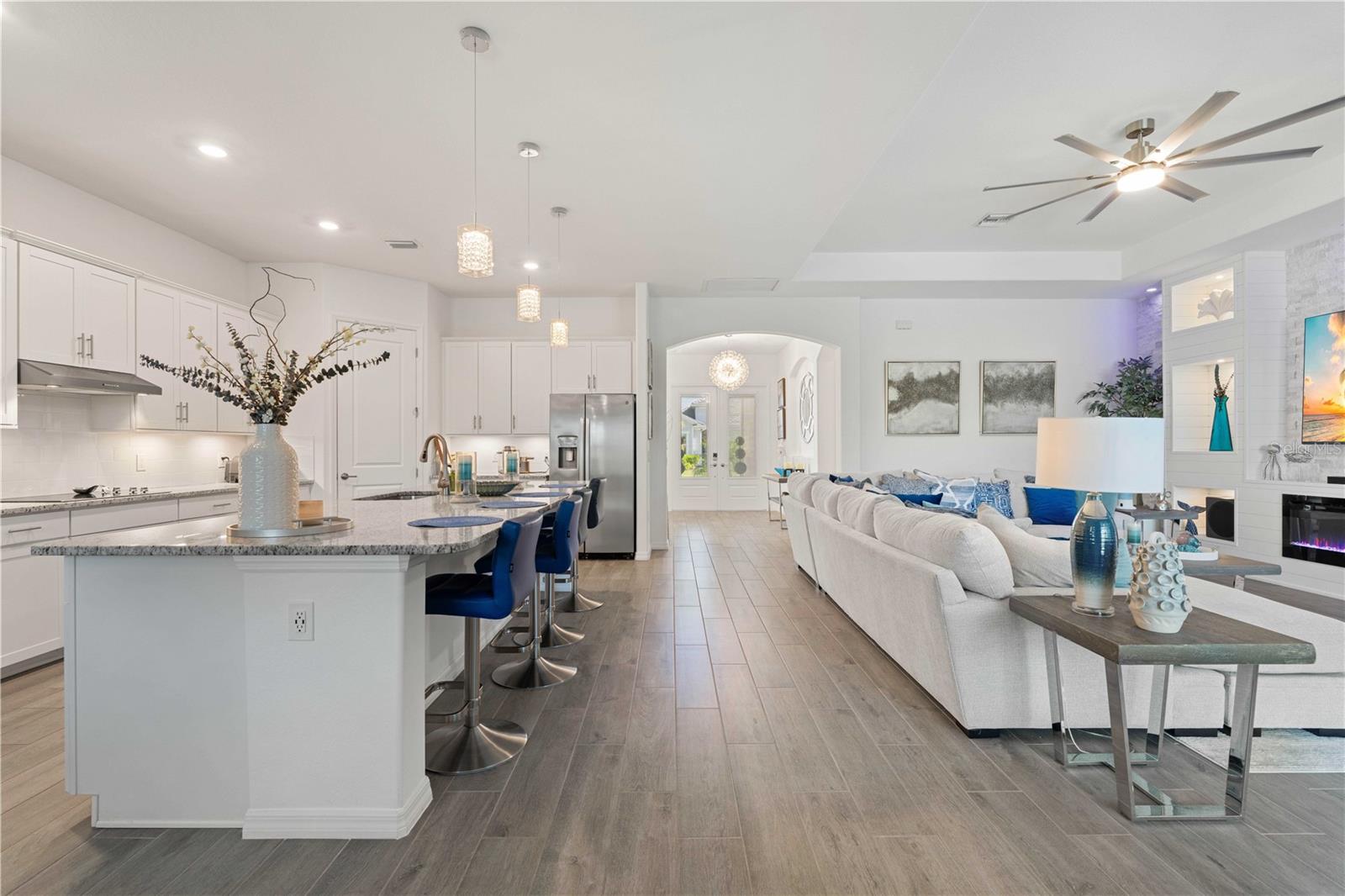 Image 28 of 100 For 25024 Longmeadow Drive