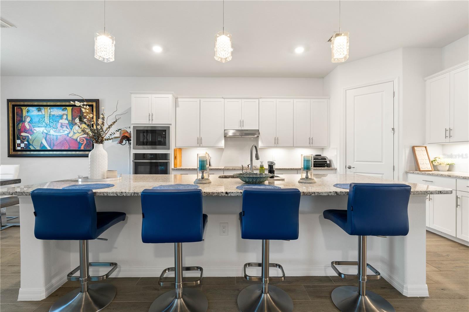 Image 30 of 100 For 25024 Longmeadow Drive