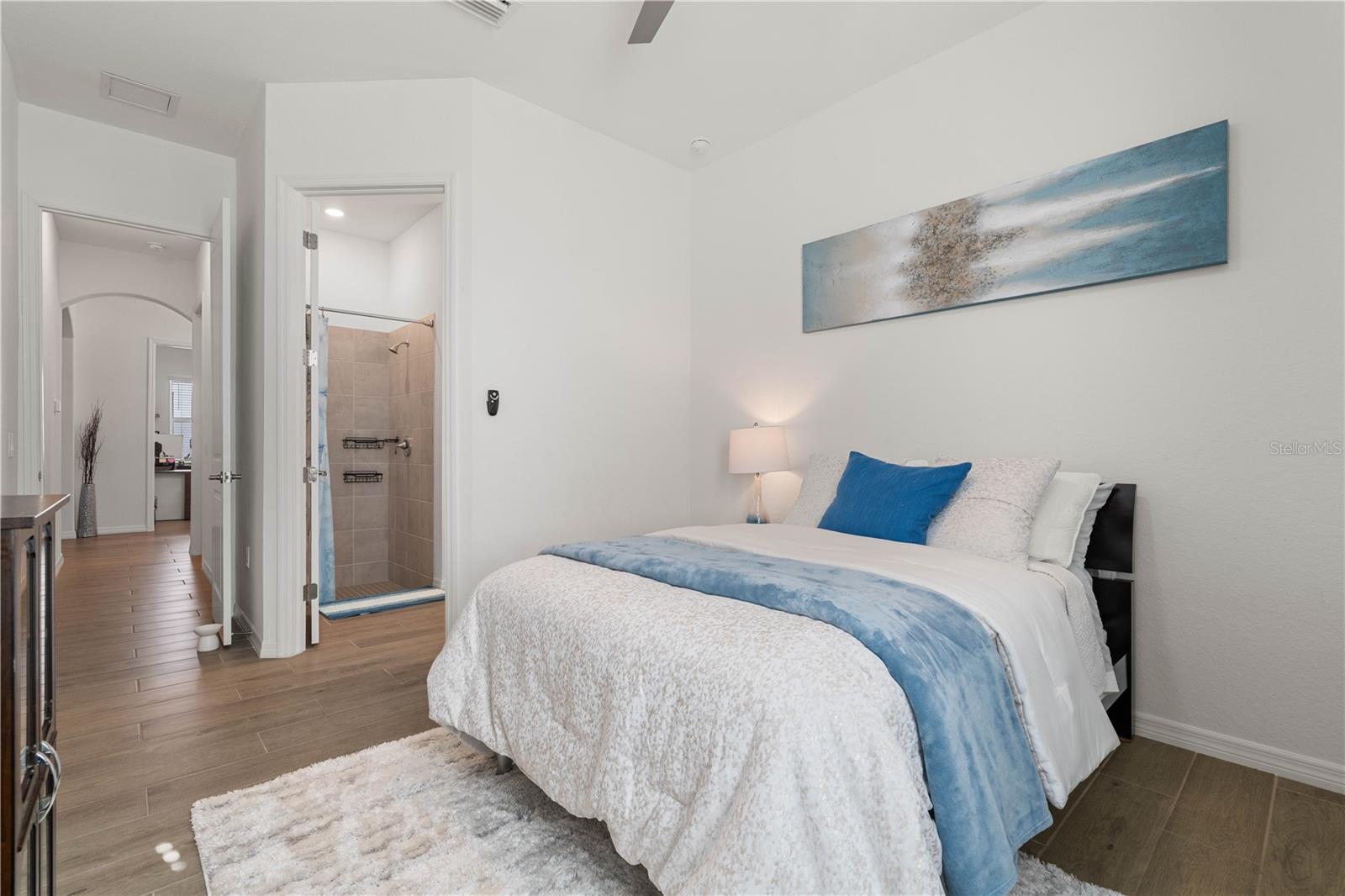 Image 49 of 100 For 25024 Longmeadow Drive