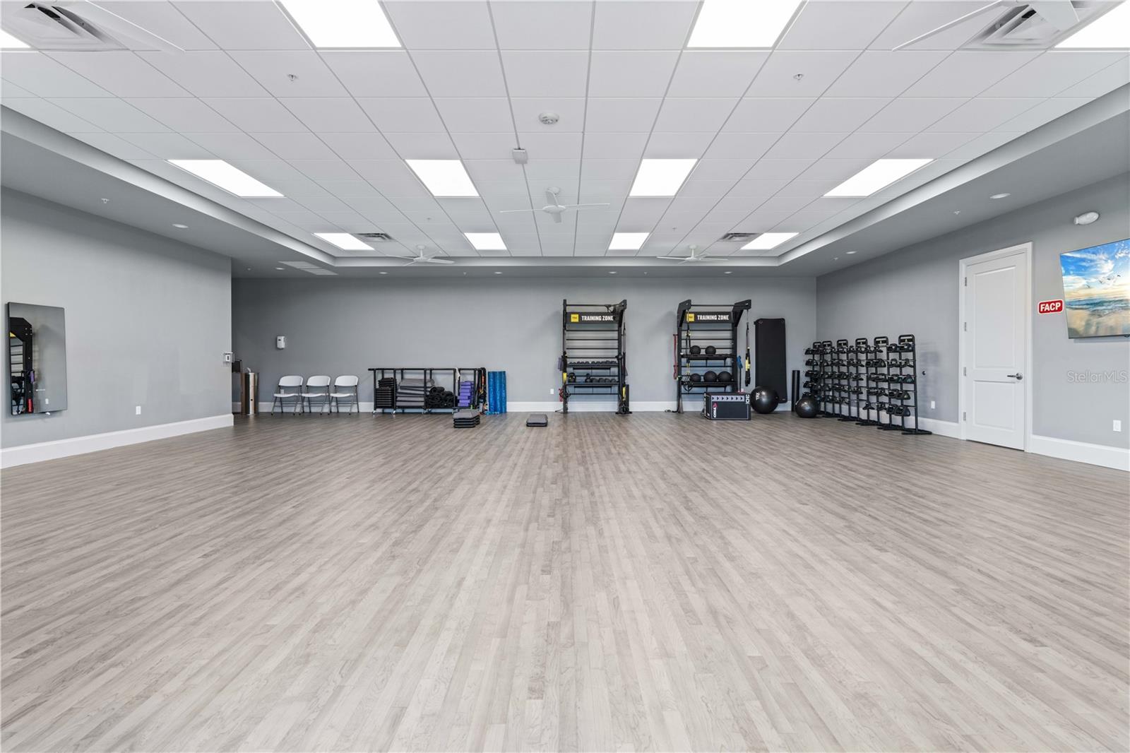 Image 90 of 100 For 25024 Longmeadow Drive