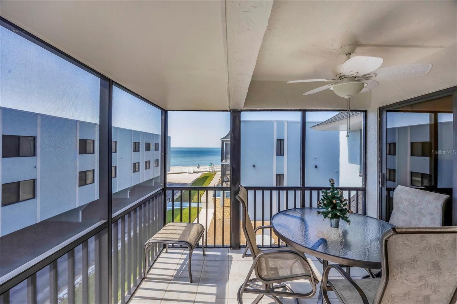 Image 16 of 48 For 2810 Beach Road D205