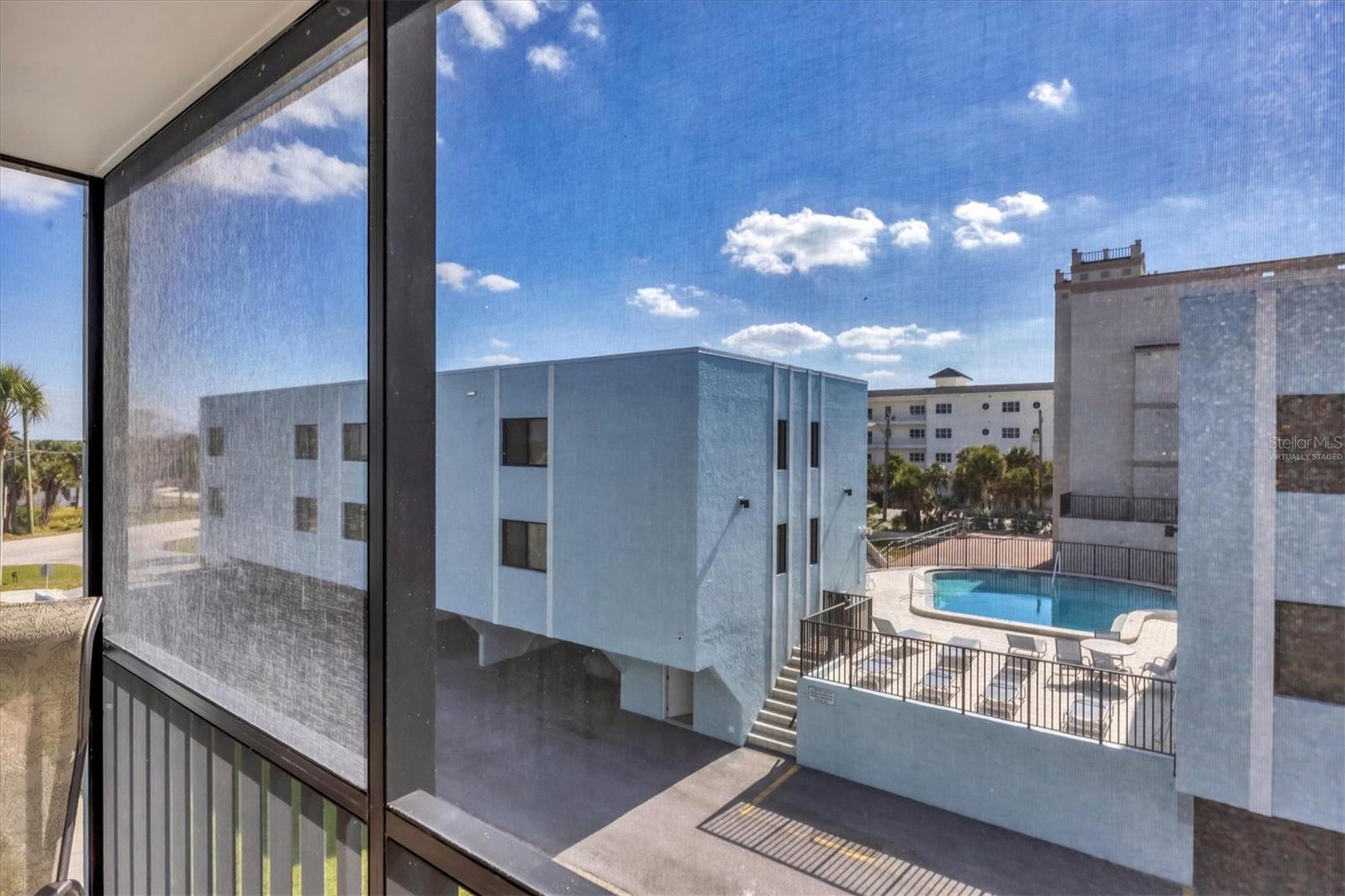 Image 19 of 48 For 2810 Beach Road D205