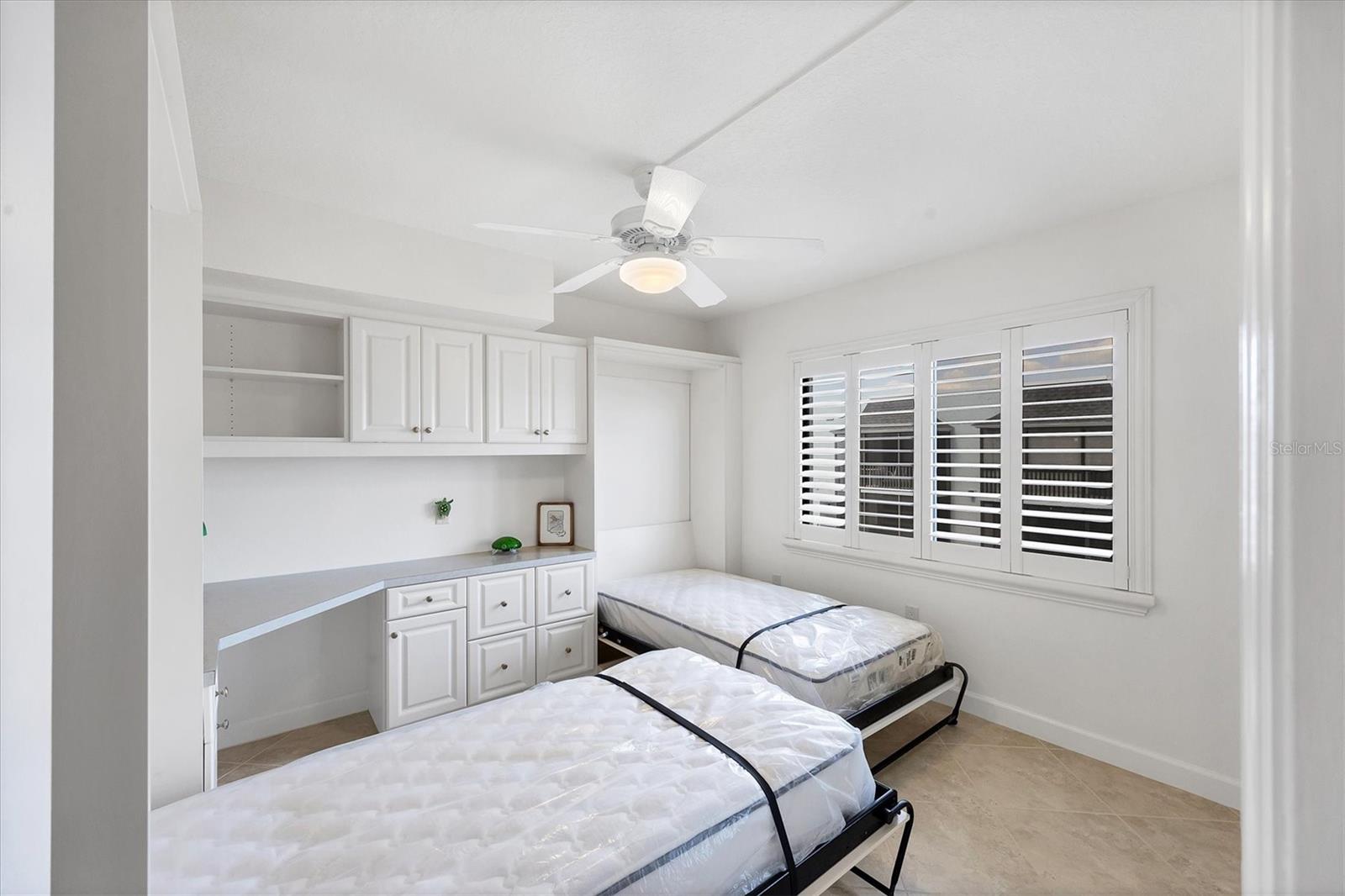 Image 30 of 48 For 2810 Beach Road D205