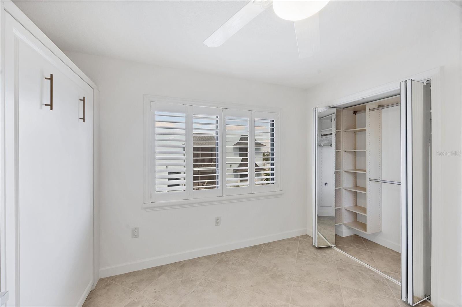 Image 32 of 48 For 2810 Beach Road D205