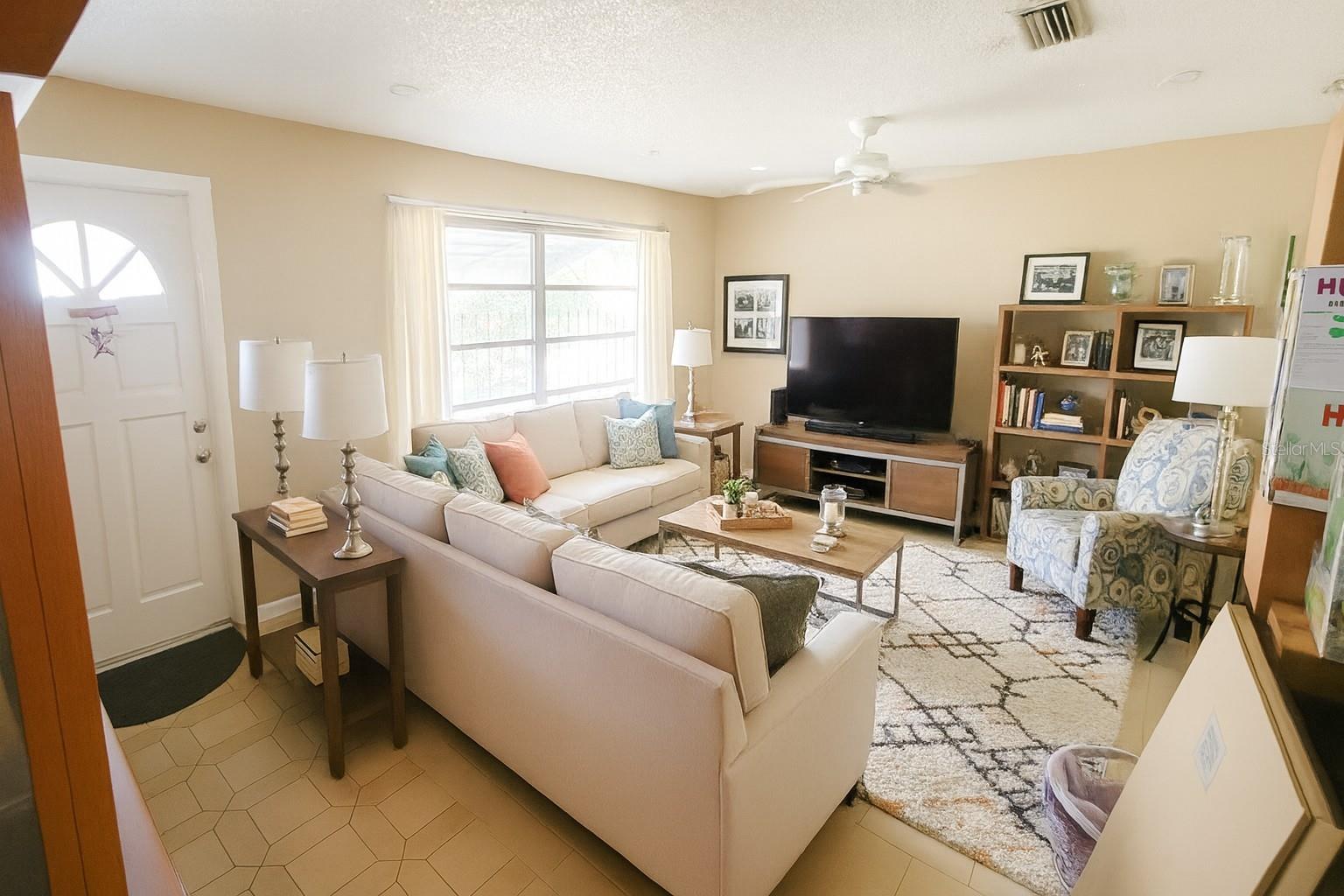 Image 2 of 10 For 950 49th Street