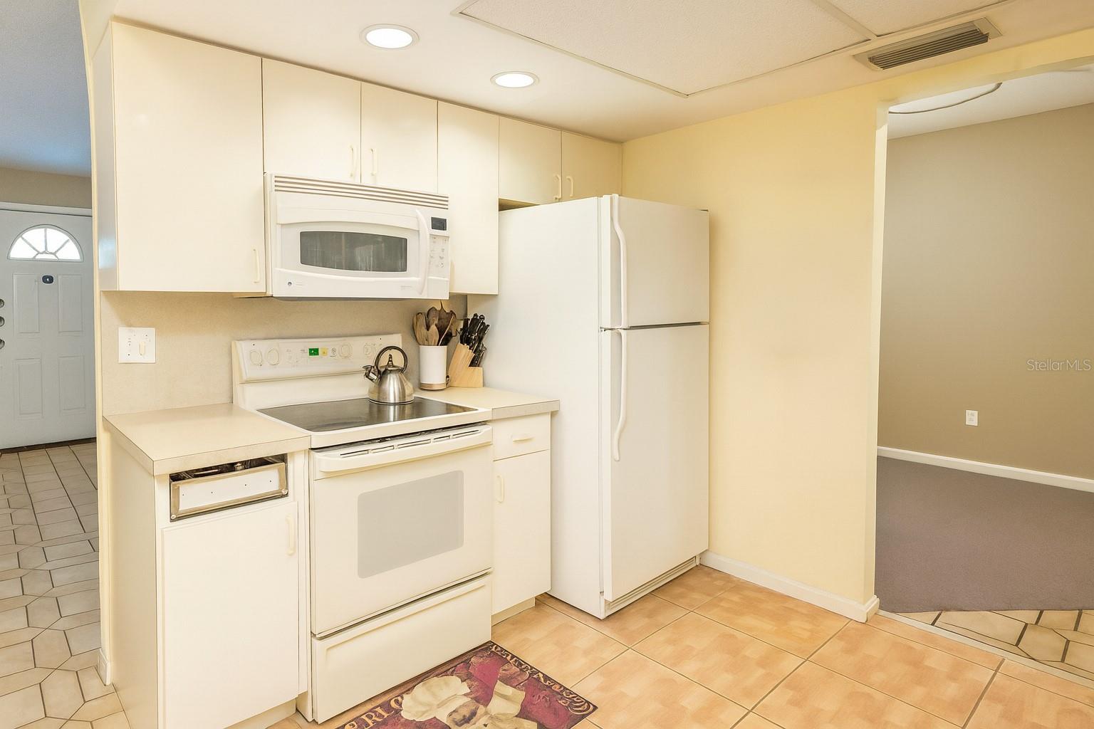 Image 3 of 10 For 950 49th Street