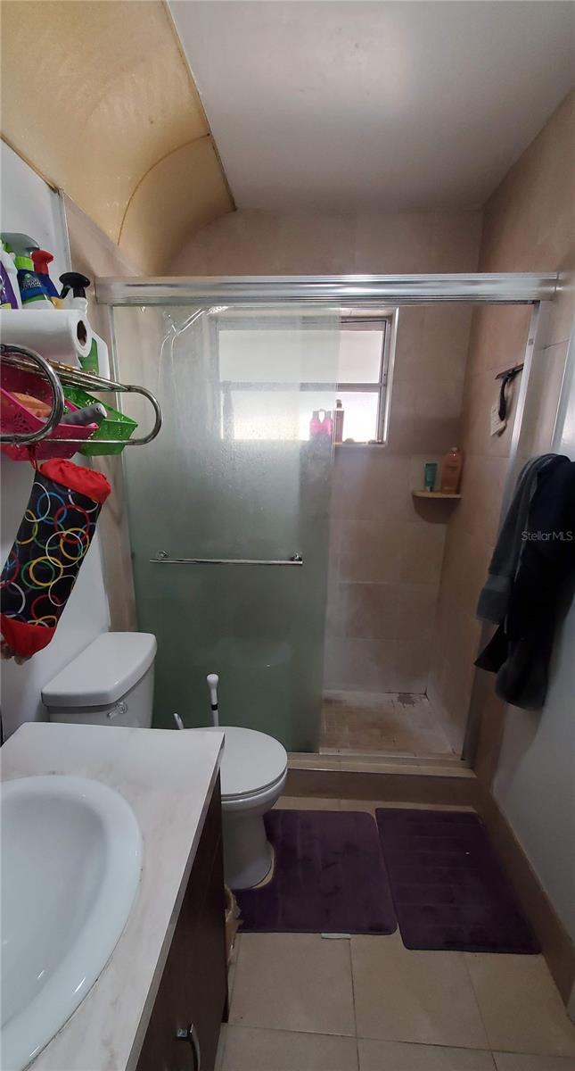 Image 6 of 10 For 950 49th Street