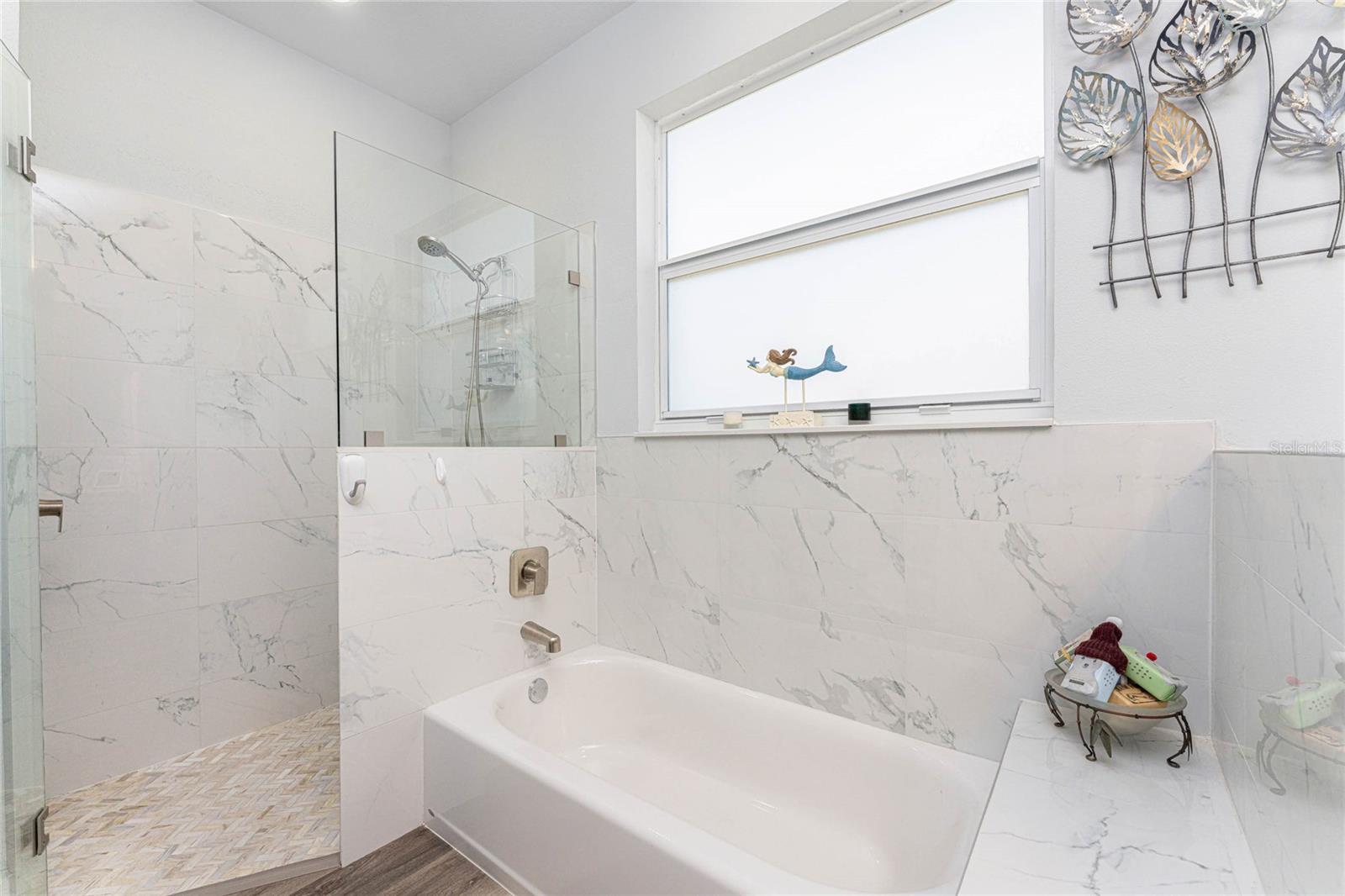 Image 27 of 76 For 23387 Cedarton Avenue