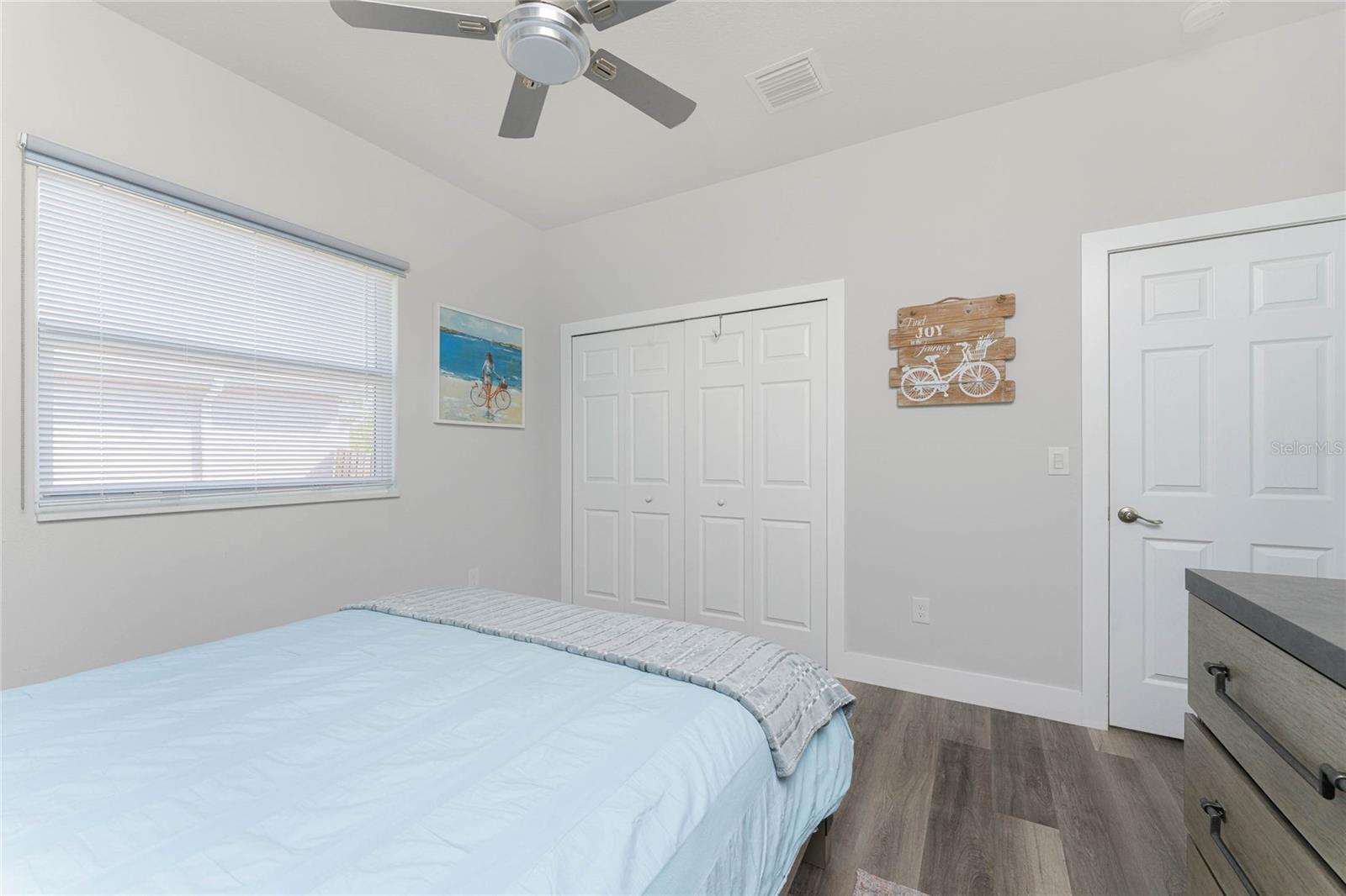 Image 30 of 76 For 23387 Cedarton Avenue