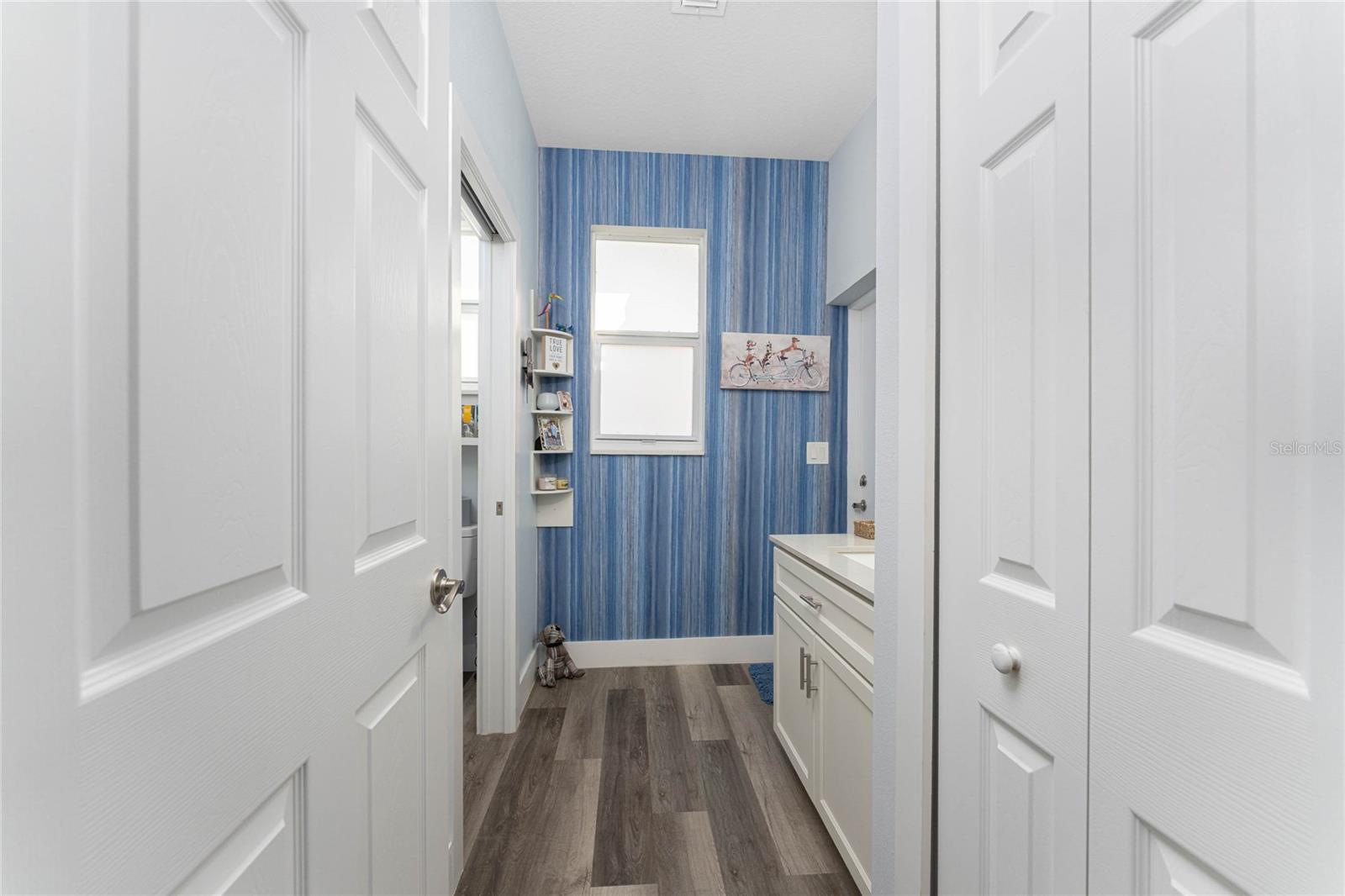 Image 35 of 76 For 23387 Cedarton Avenue