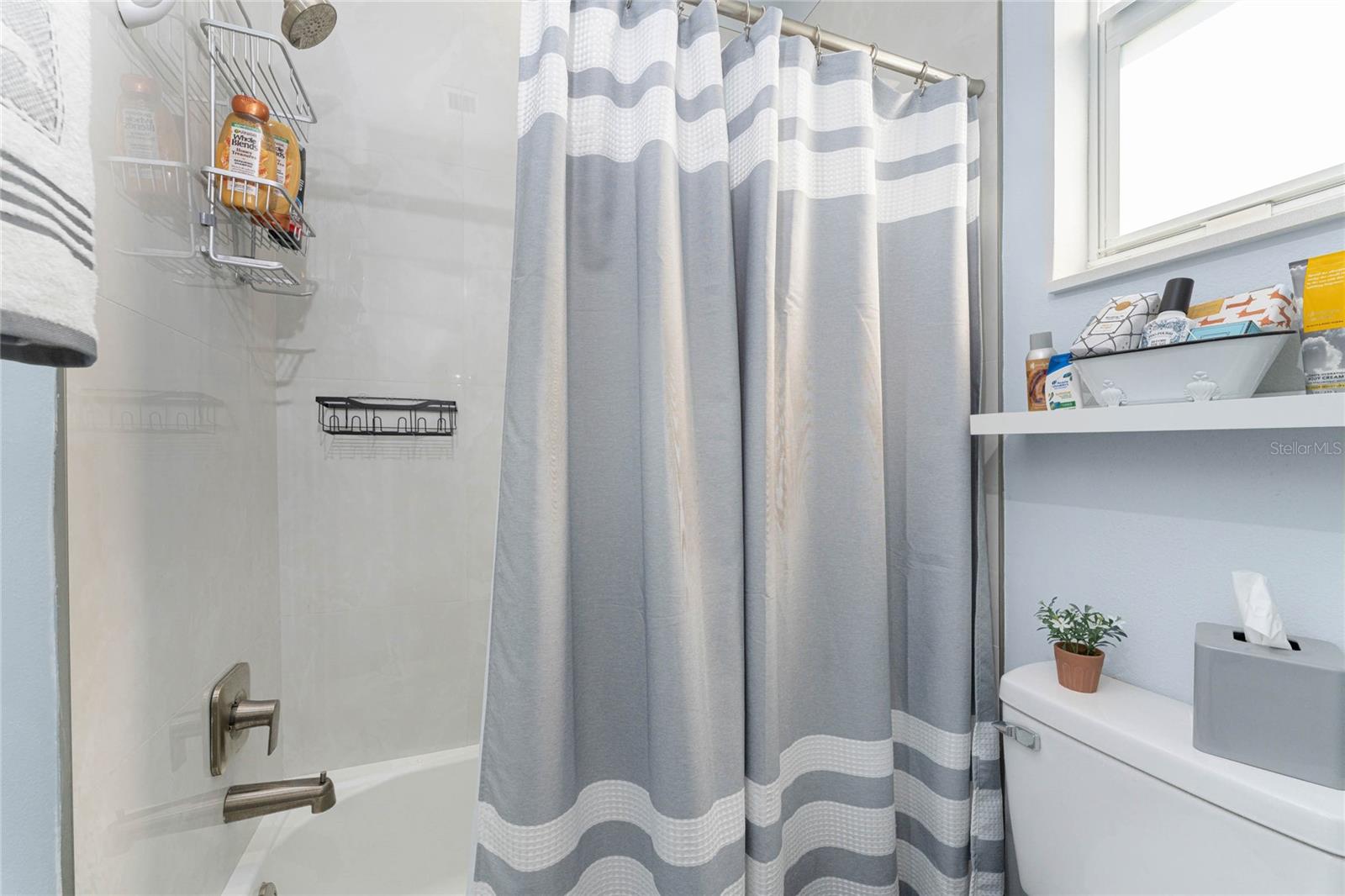 Image 38 of 76 For 23387 Cedarton Avenue