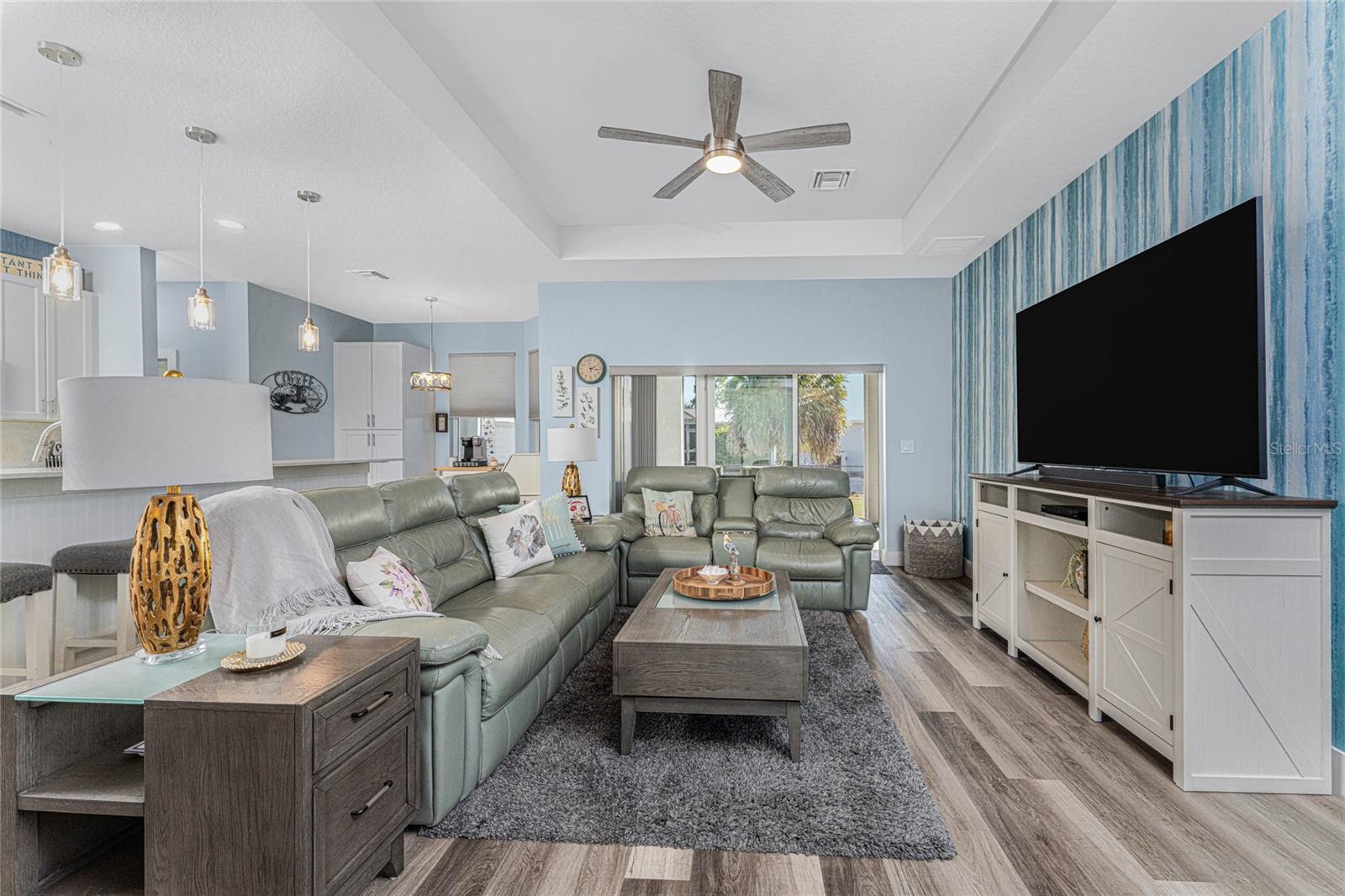 Image 9 of 76 For 23387 Cedarton Avenue