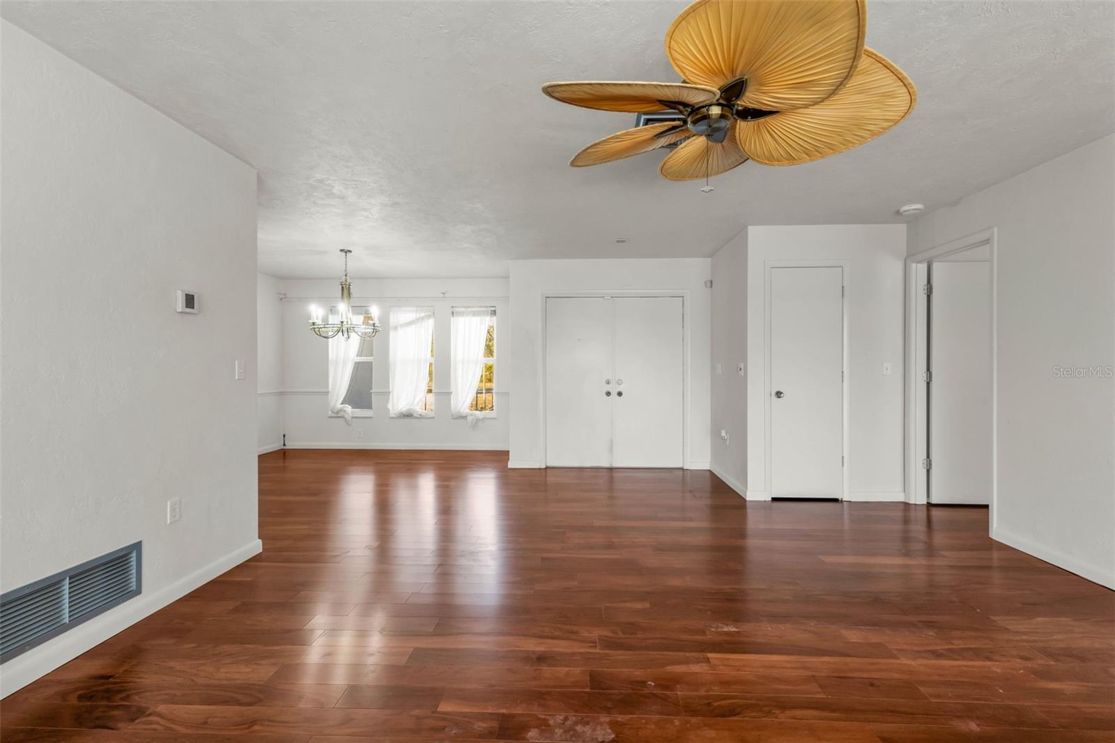 Image 11 of 59 For 2421 Belle Road