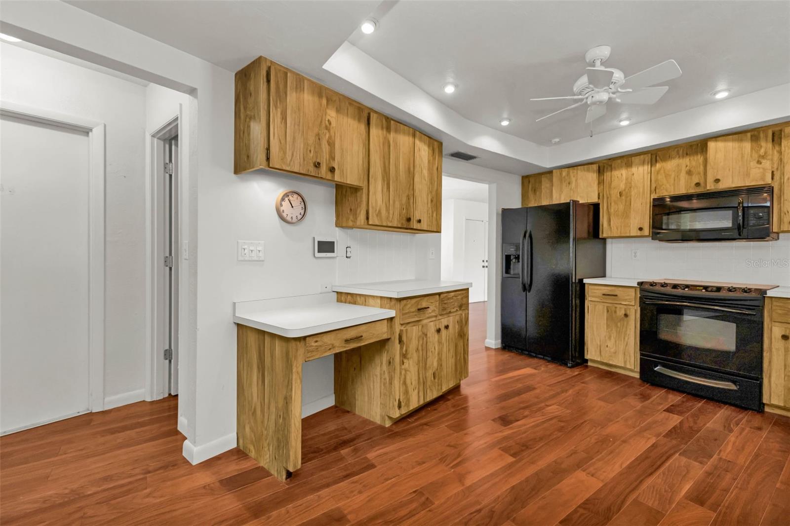 Image 24 of 59 For 2421 Belle Road