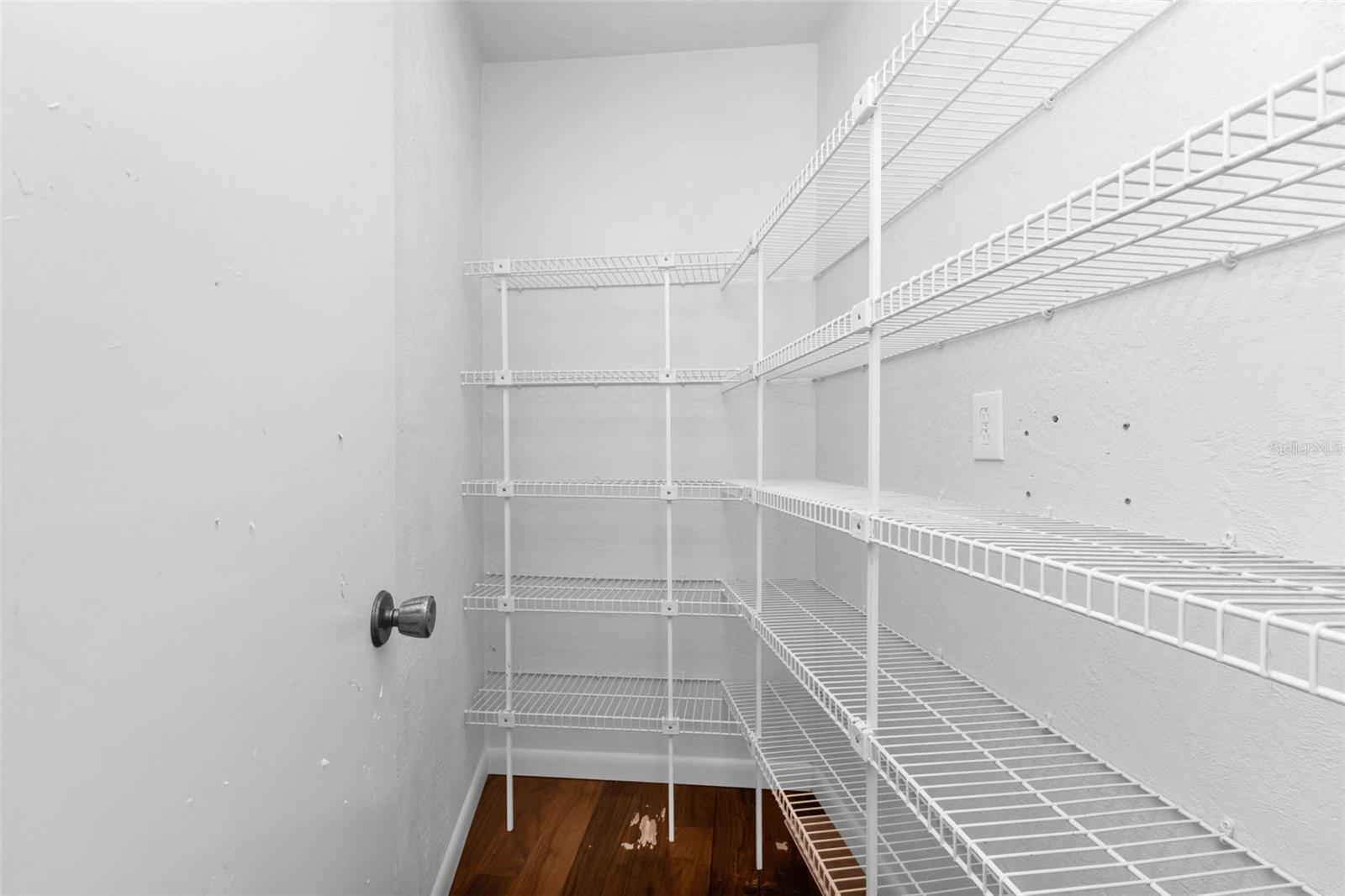 Image 27 of 59 For 2421 Belle Road