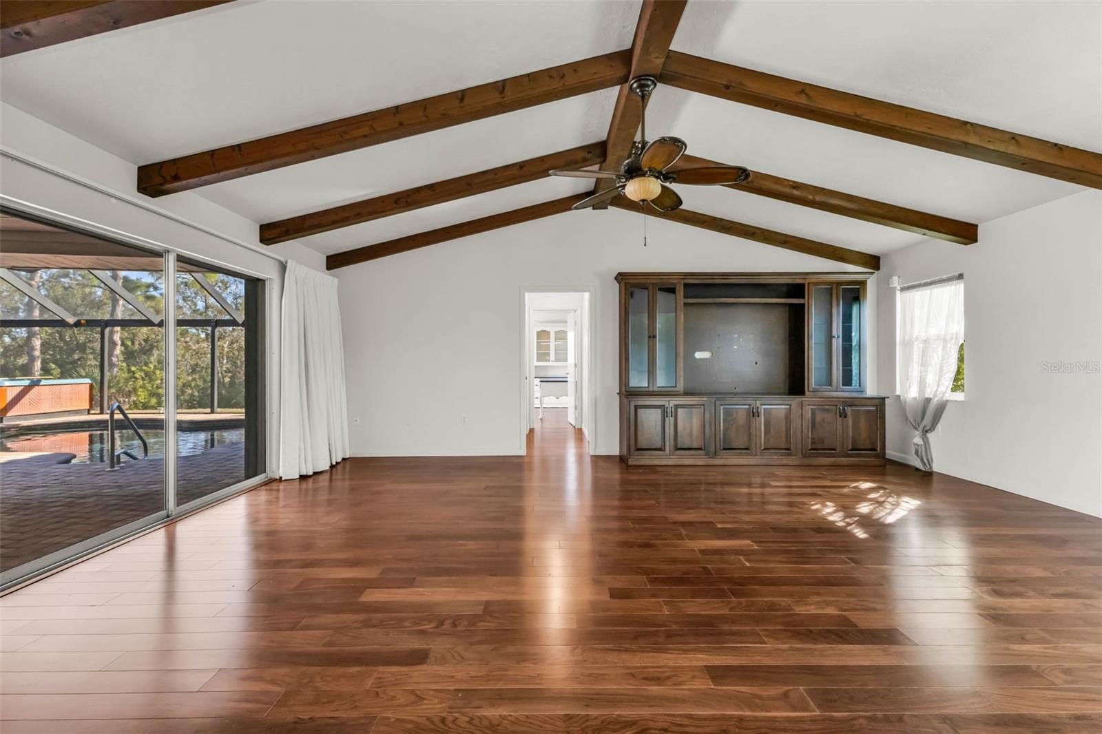 Image 30 of 59 For 2421 Belle Road