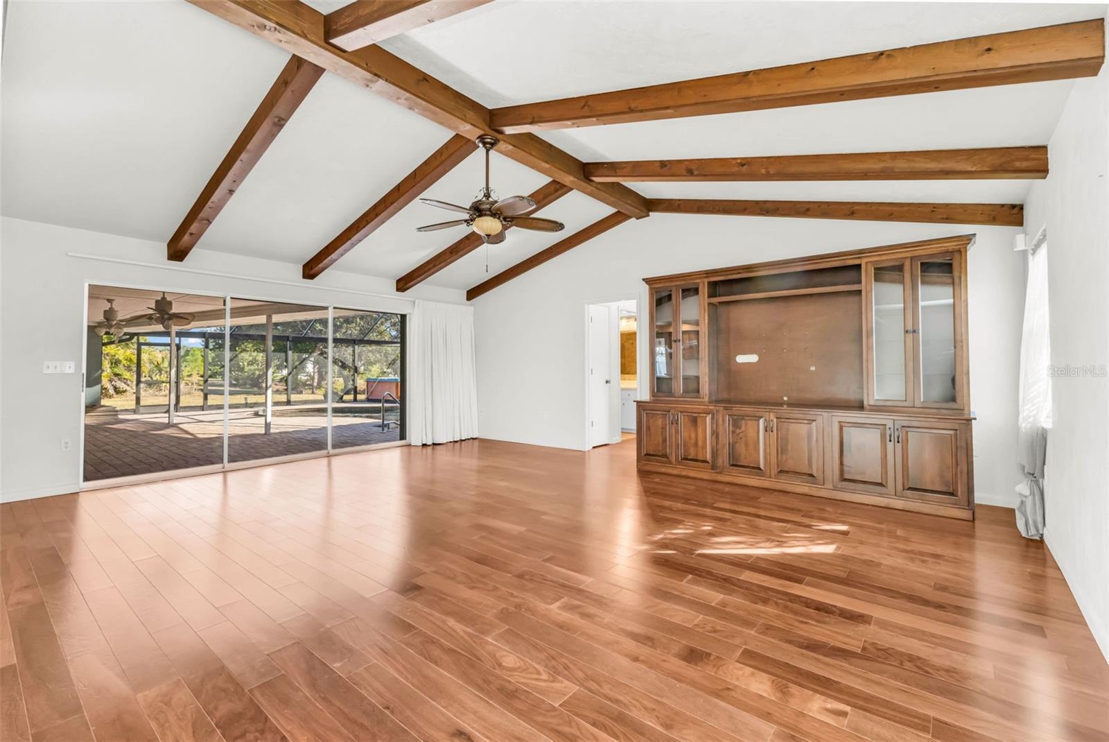 Image 32 of 59 For 2421 Belle Road