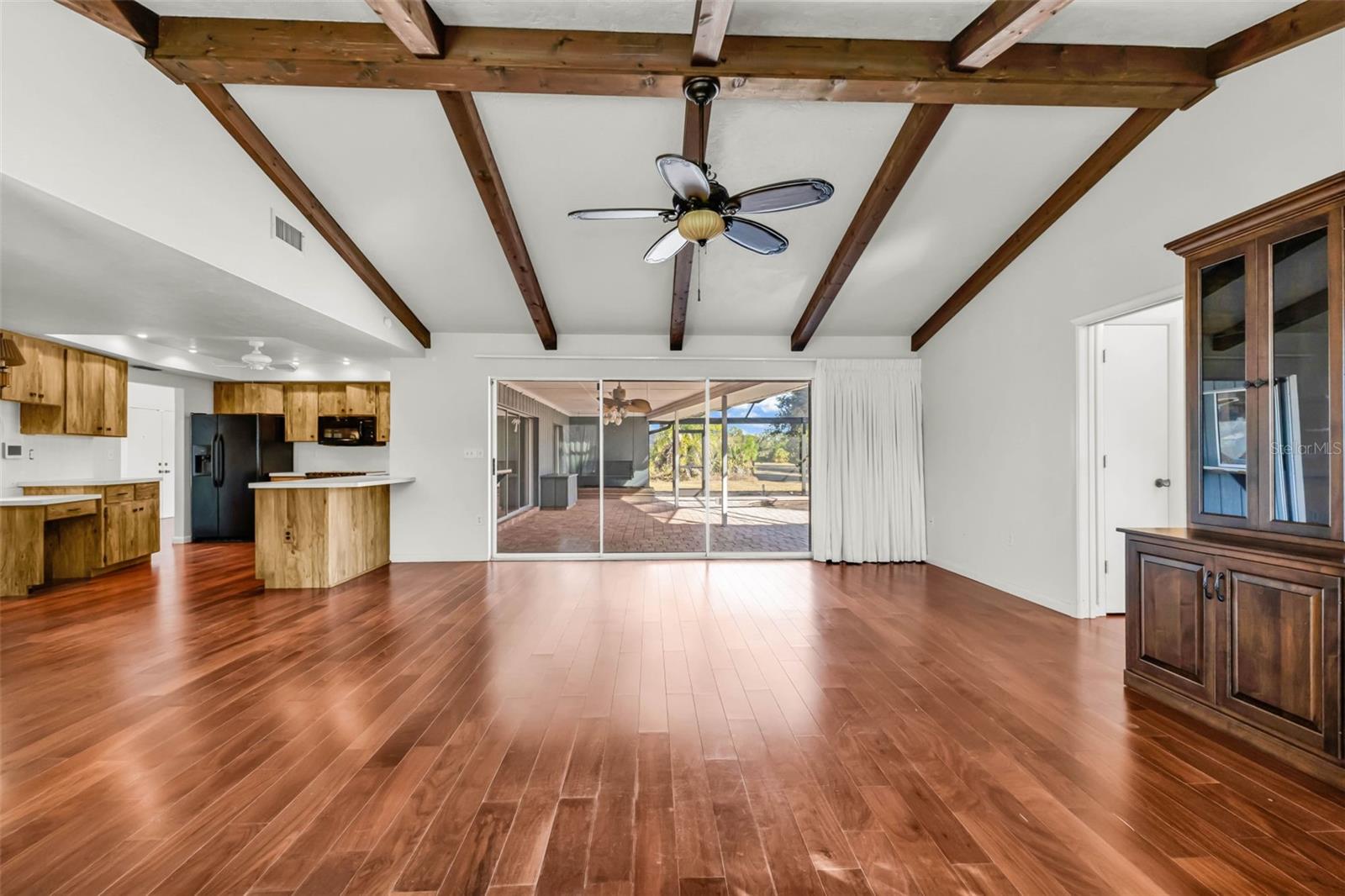 Image 33 of 59 For 2421 Belle Road