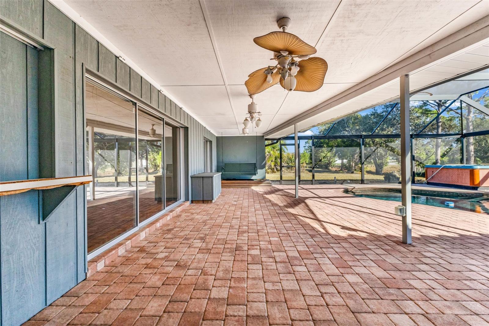 Image 42 of 59 For 2421 Belle Road