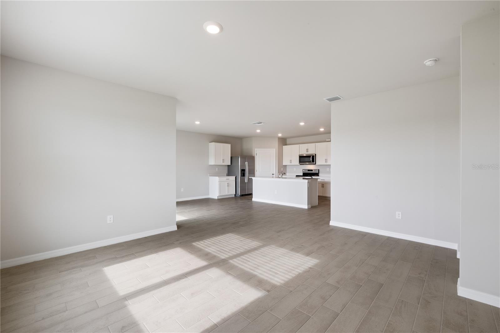 Image 3 of 21 For 9498 Turtle Grass Circle