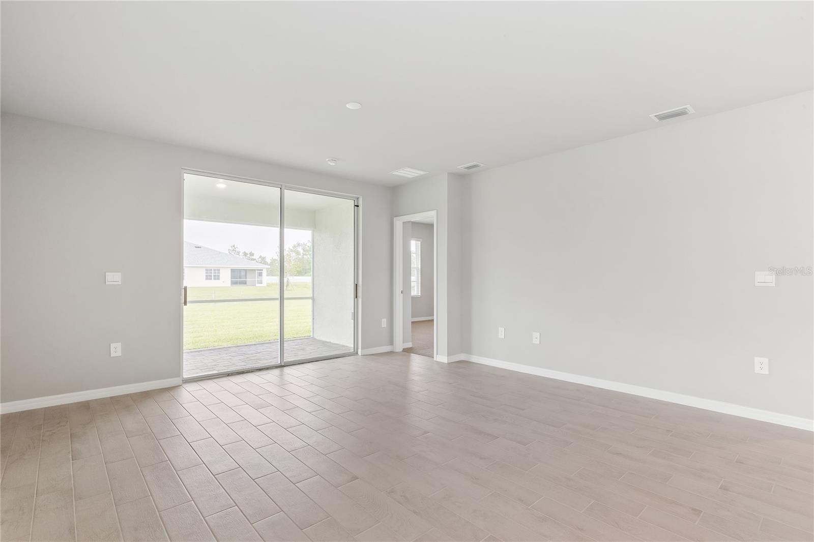 Image 4 of 36 For 2057 Royal Tern Circle